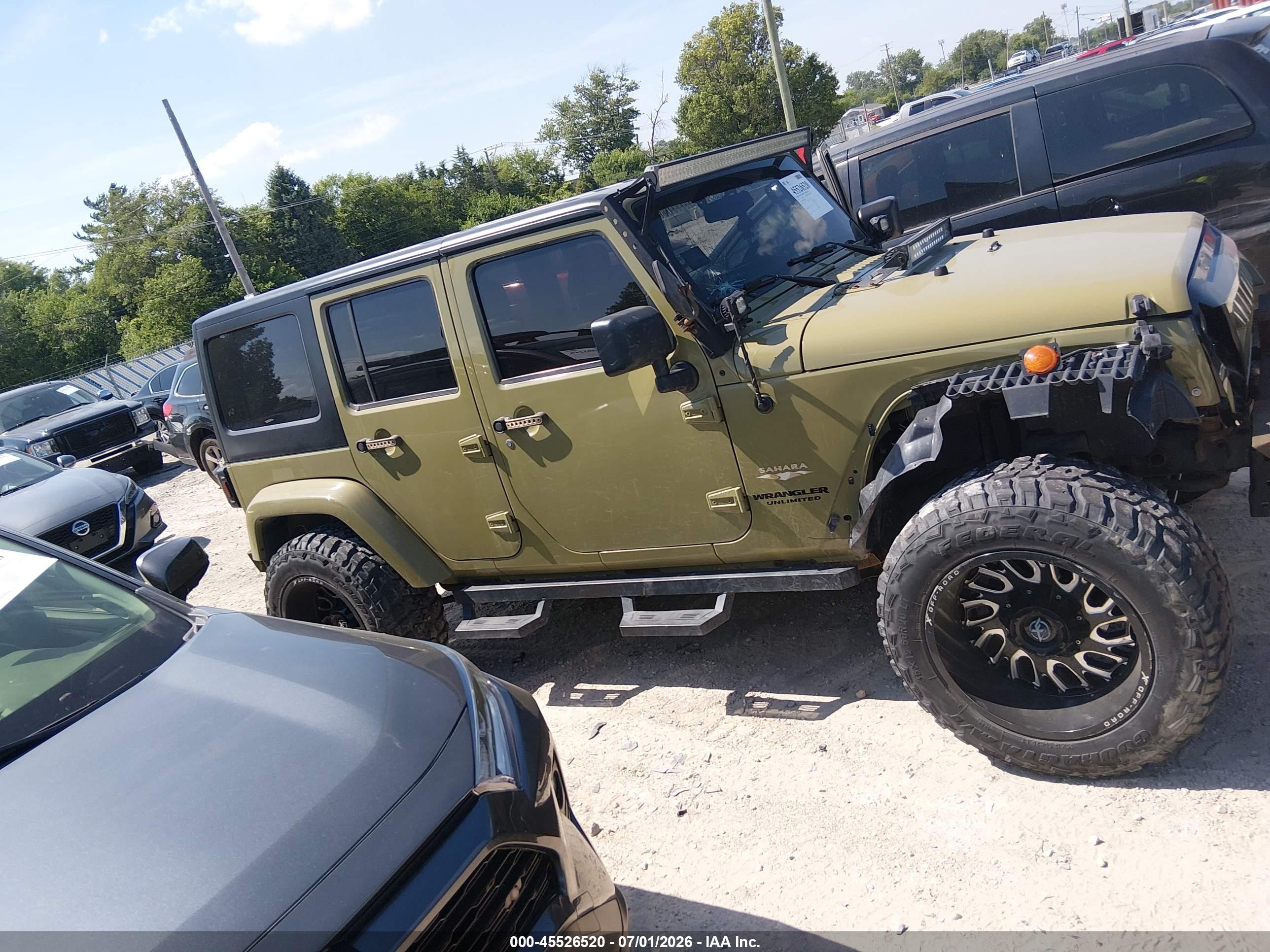 2013 Jeep Wrangler Unlimited Sahara Green vin: 1C4BJWEG0DL590137
