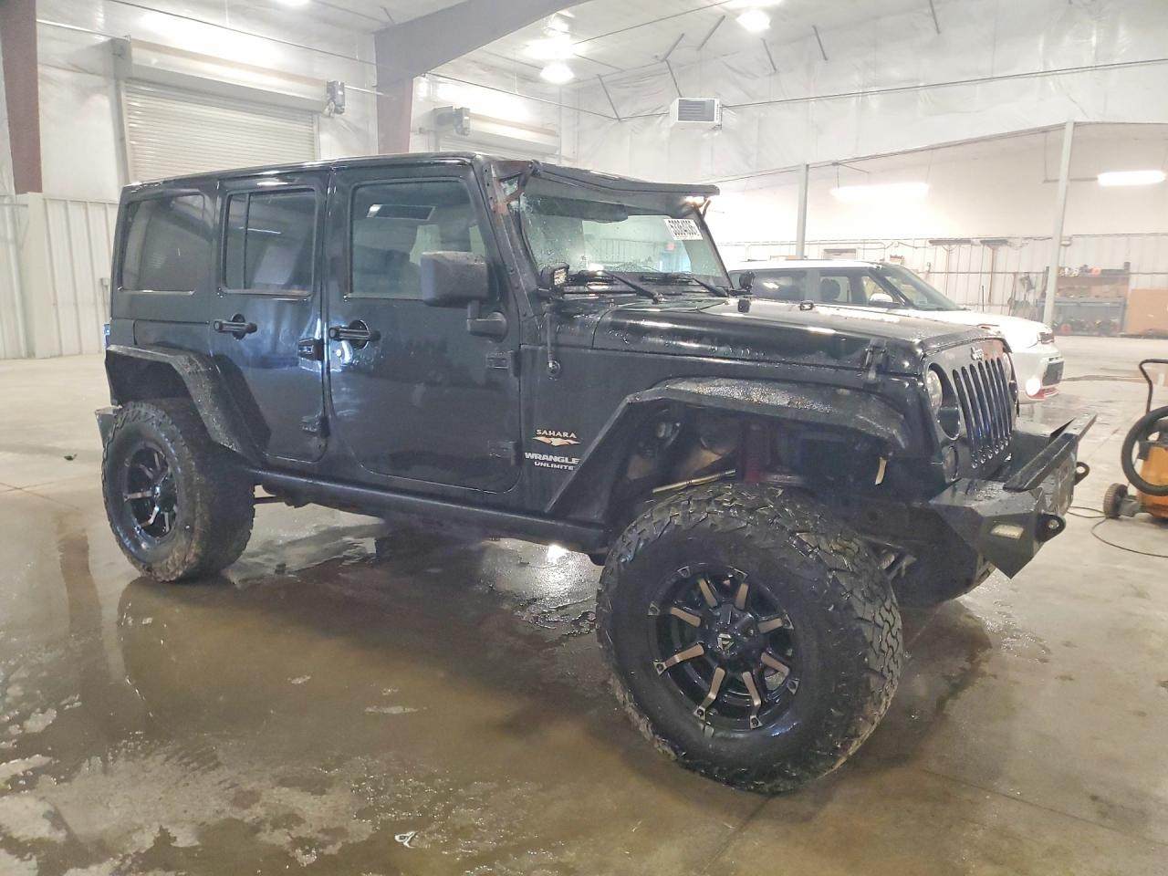2013 Jeep Wrangler Unlimited Sahara Black vin: 1C4BJWEG0DL646089