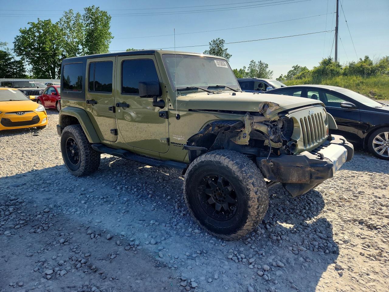 2013 Jeep Wrangler Unlimited Sahara Green vin: 1C4BJWEG0DL665631