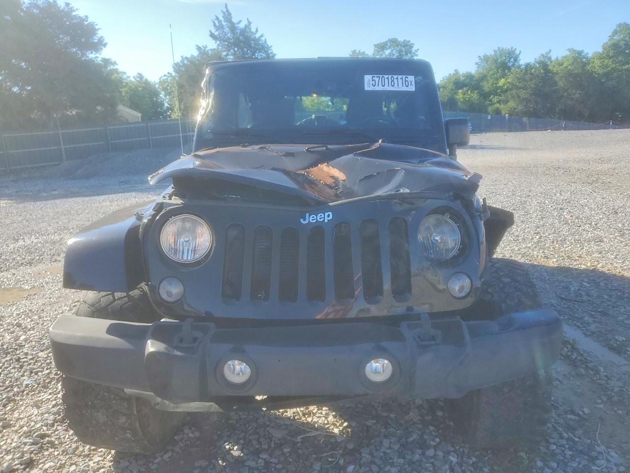 2014 Jeep Wrangler Unlimited Sahara Black vin: 1C4BJWEG0EL135452