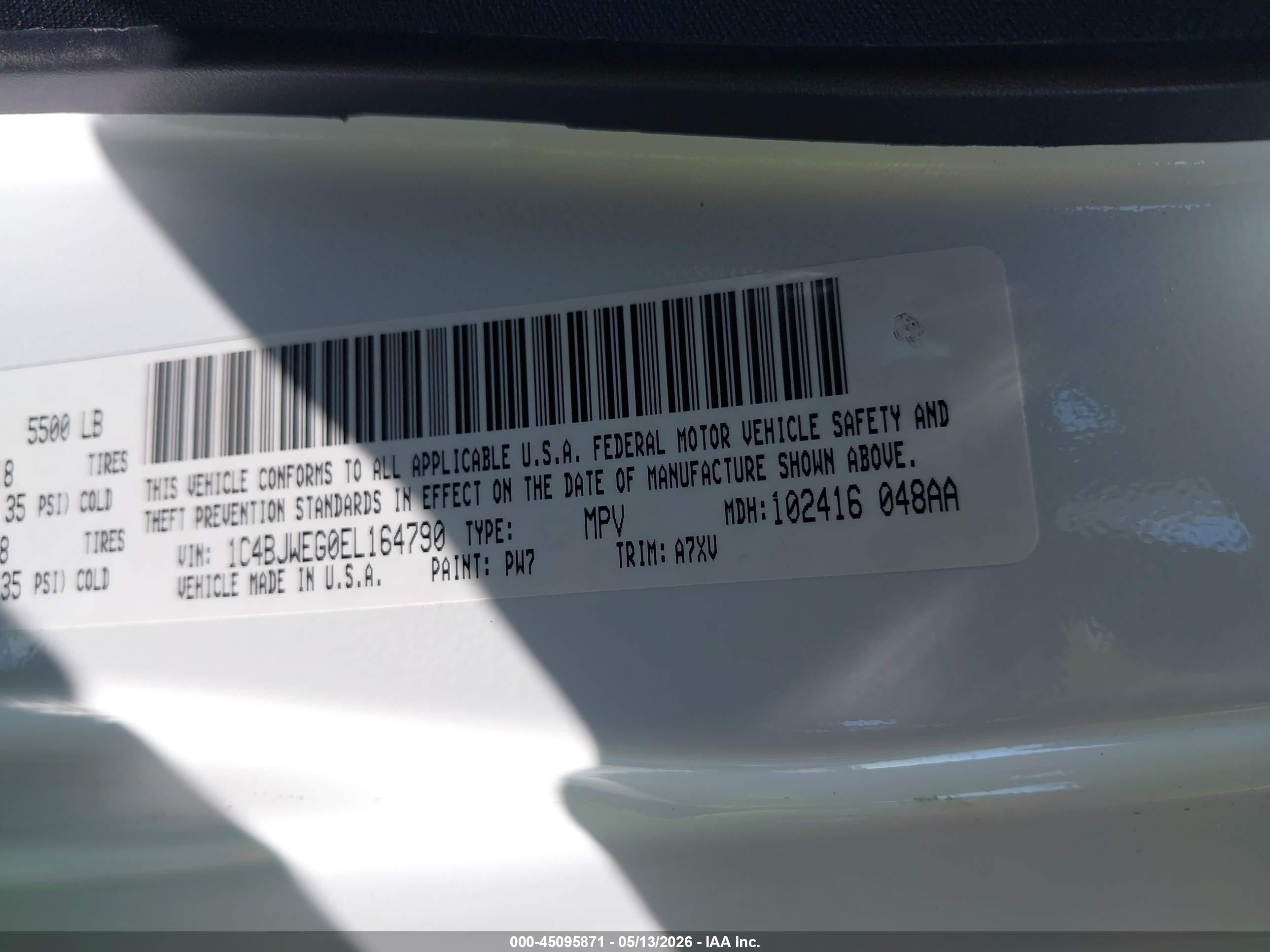 2014 Jeep Wrangler Unlimited Sahara White vin: 1C4BJWEG0EL164790