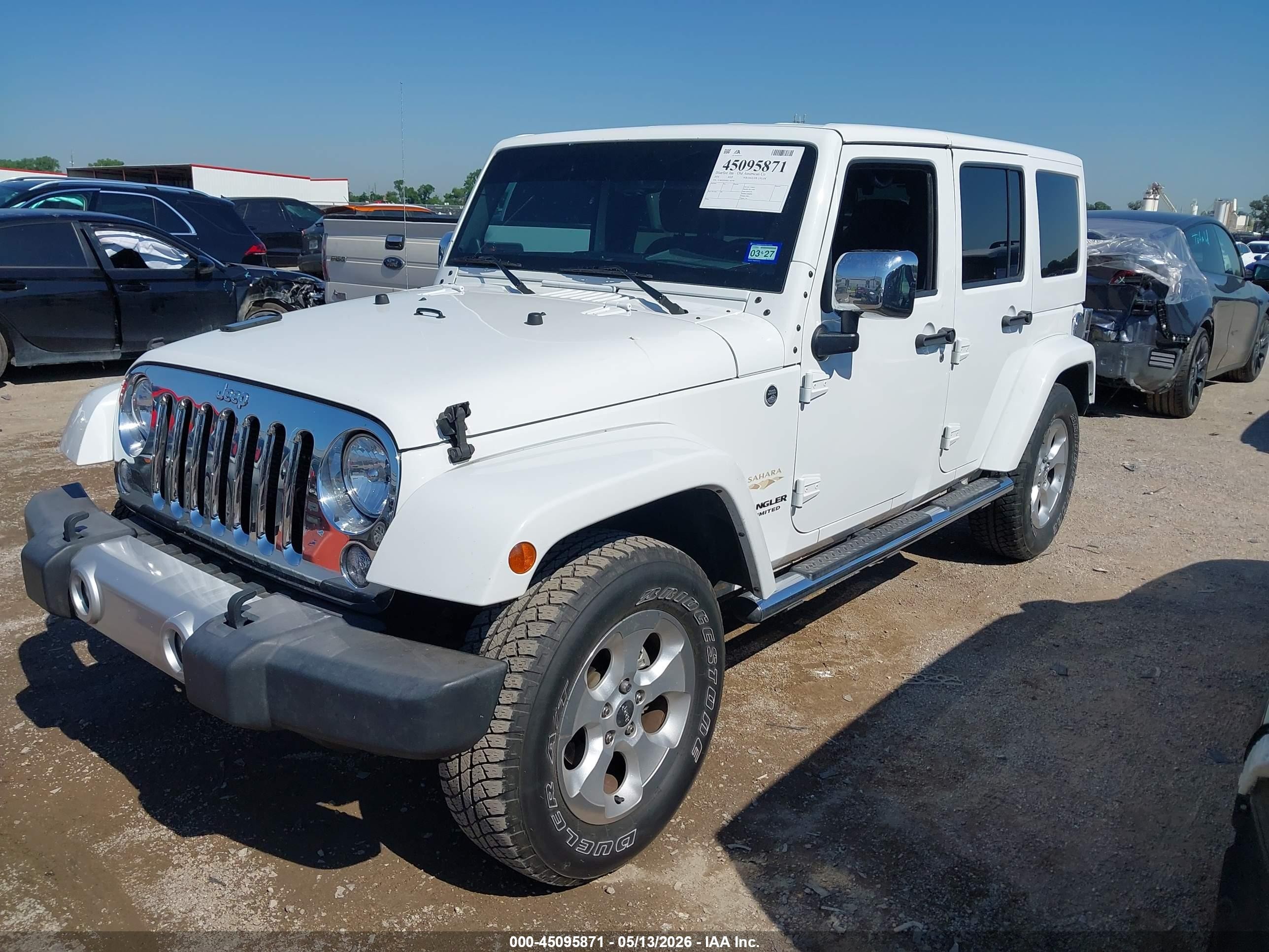 2014 Jeep Wrangler Unlimited Sahara White vin: 1C4BJWEG0EL164790
