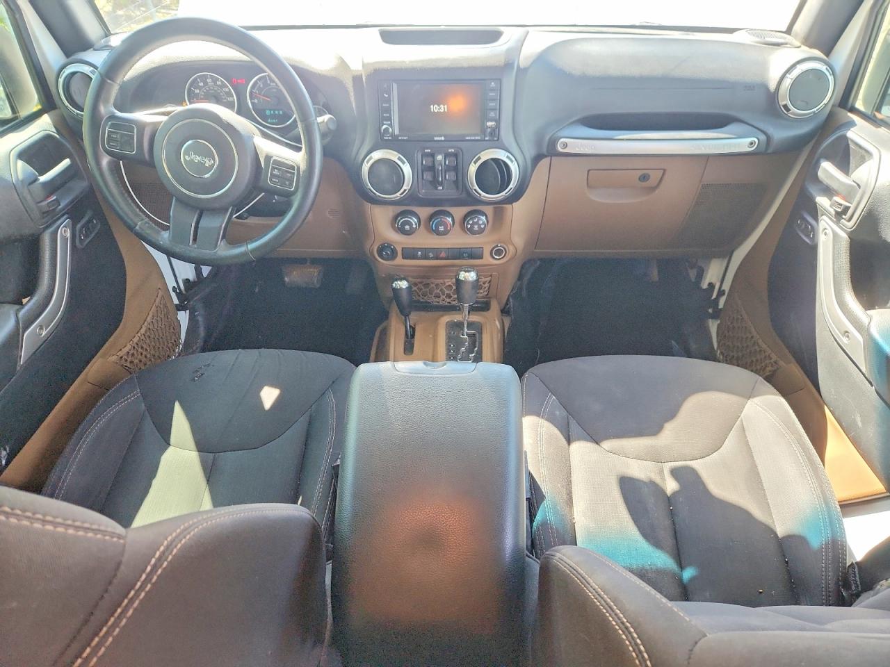 2015 Jeep Wrangler Unlimited Sahara White vin: 1C4BJWEG0FL516400