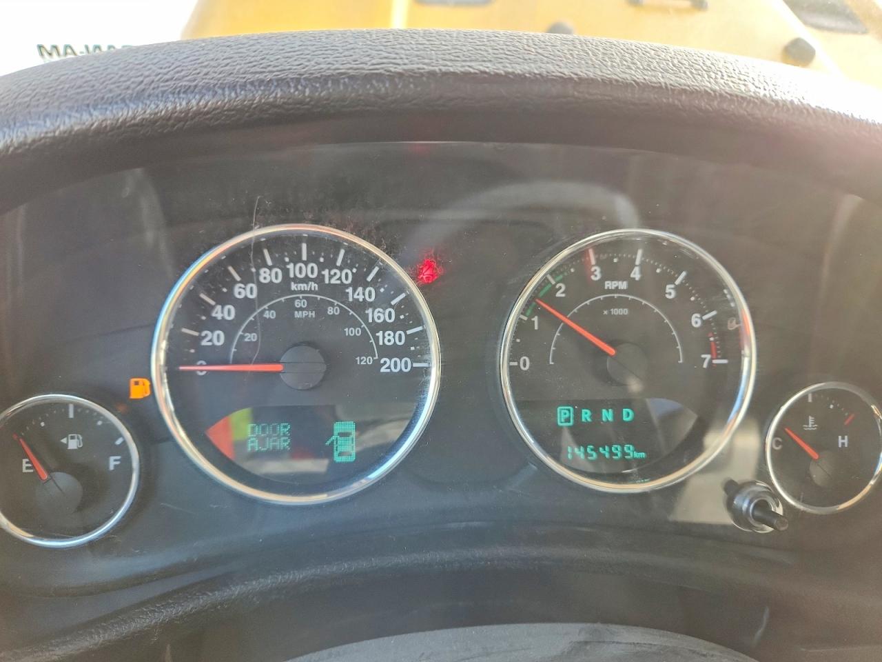 2015 Jeep Wrangler Unlimited Sahara Желтый vin: 1C4BJWEG0FL552166