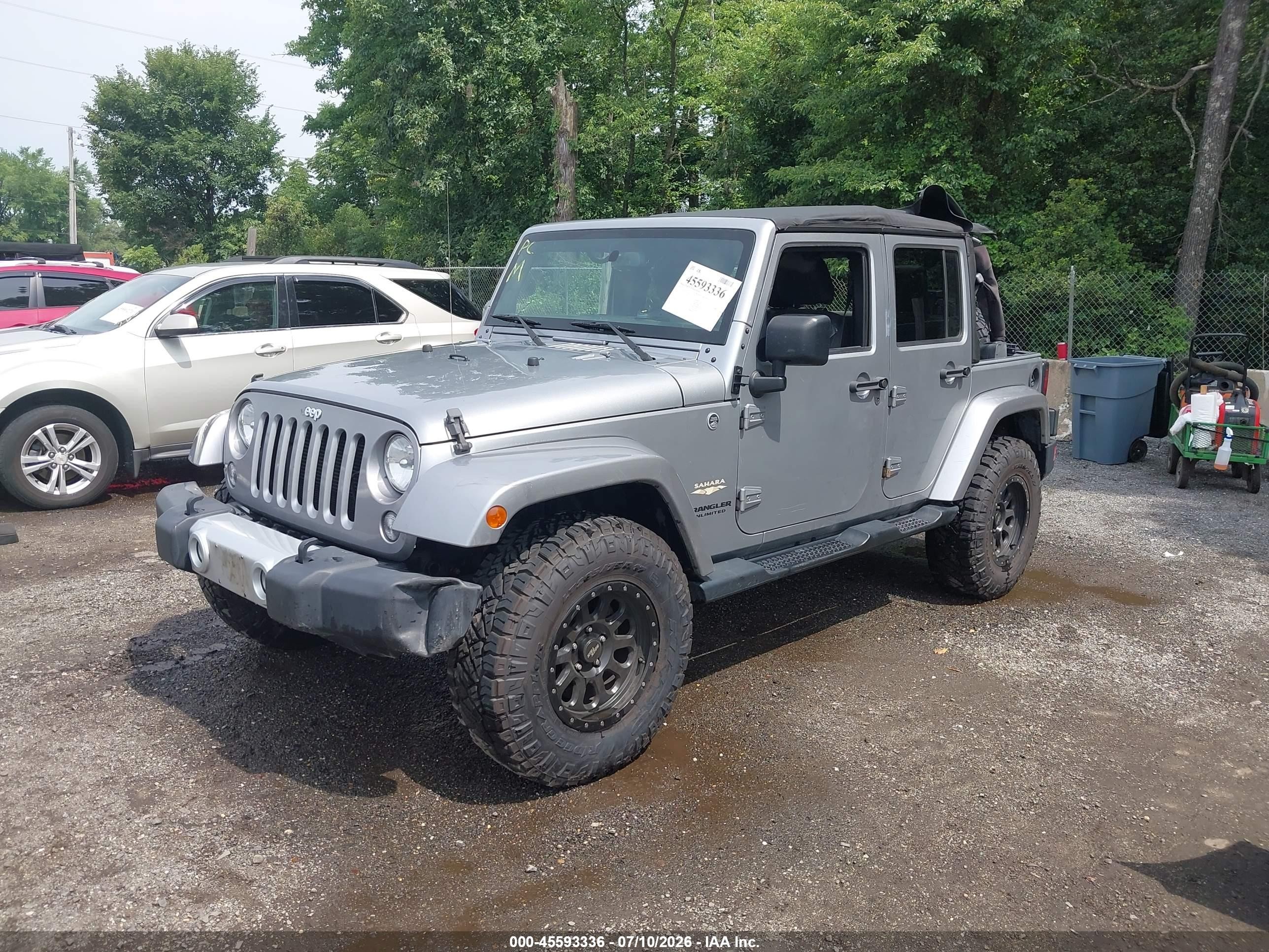 2015 Jeep Wrangler Unlimited Sahara Silver vin: 1C4BJWEG0FL620708