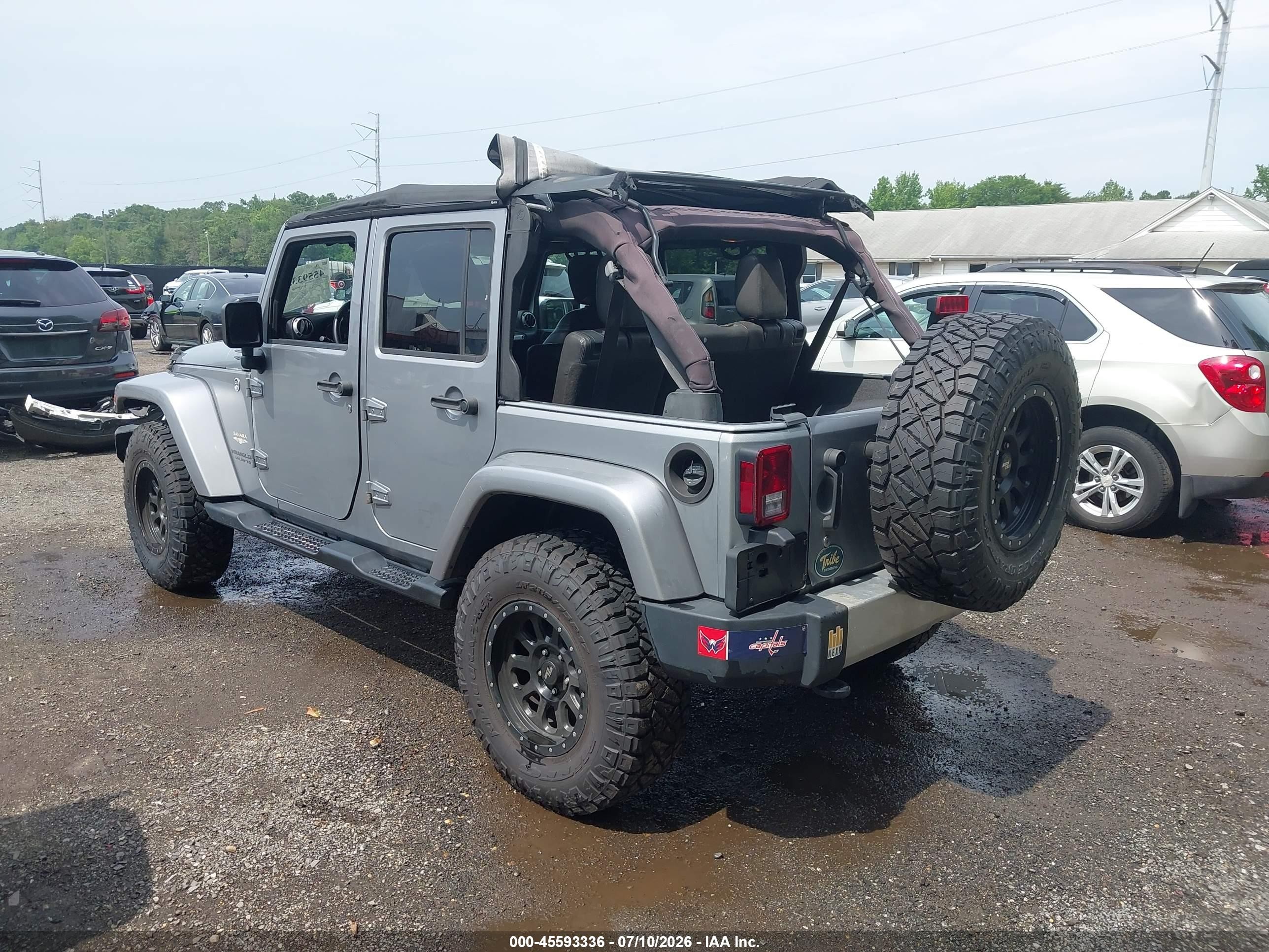 2015 Jeep Wrangler Unlimited Sahara Silver vin: 1C4BJWEG0FL620708