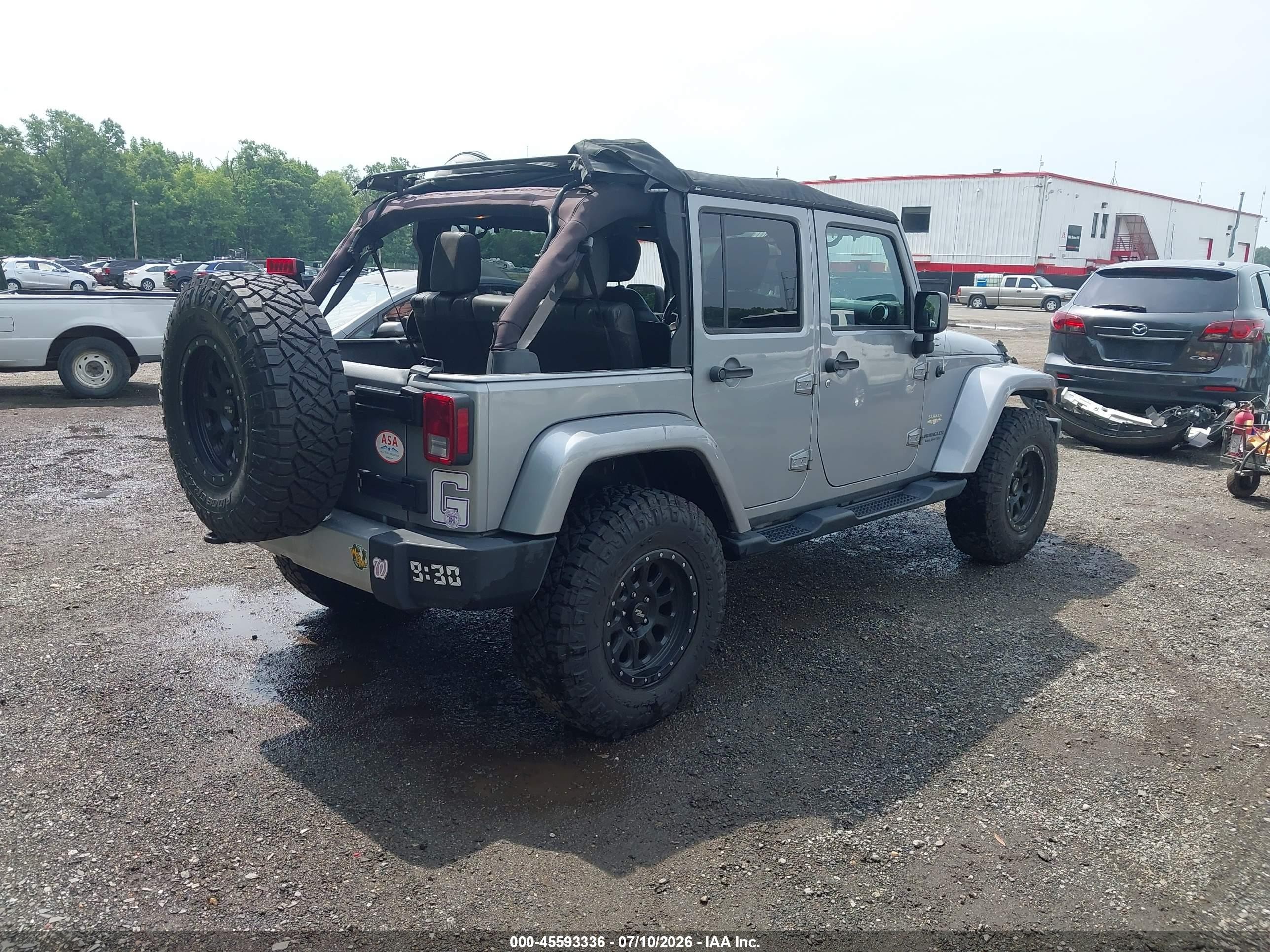 2015 Jeep Wrangler Unlimited Sahara Silver vin: 1C4BJWEG0FL620708