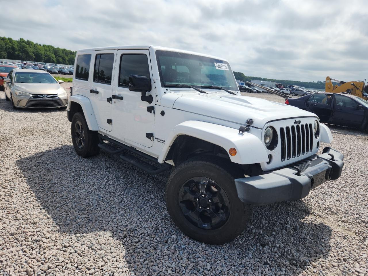 2015 Jeep Wrangler Unlimited Sahara White vin: 1C4BJWEG0FL680729