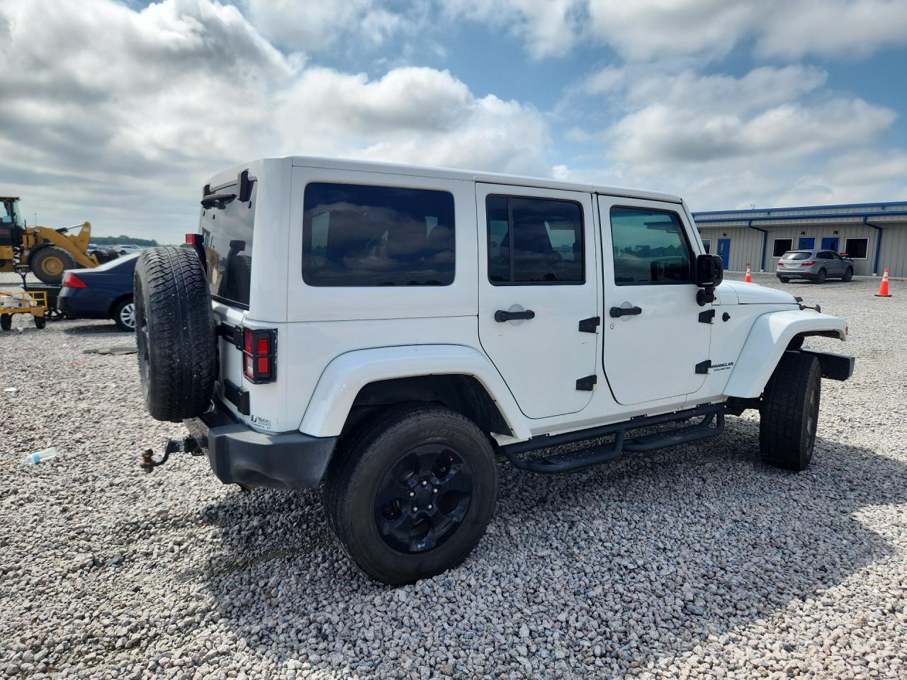 2015 Jeep Wrangler Unlimited Sahara White vin: 1C4BJWEG0FL680729