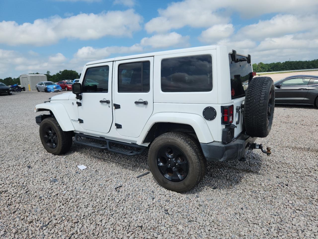 2015 Jeep Wrangler Unlimited Sahara White vin: 1C4BJWEG0FL680729