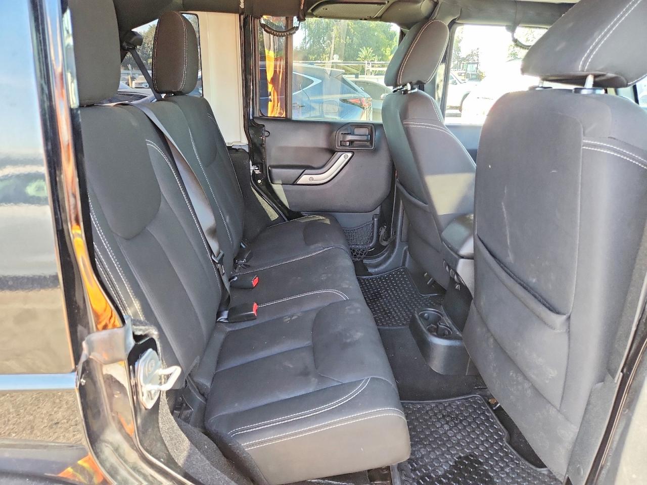 2015 Jeep Wrangler Unlimited Sahara Black vin: 1C4BJWEG0FL690547