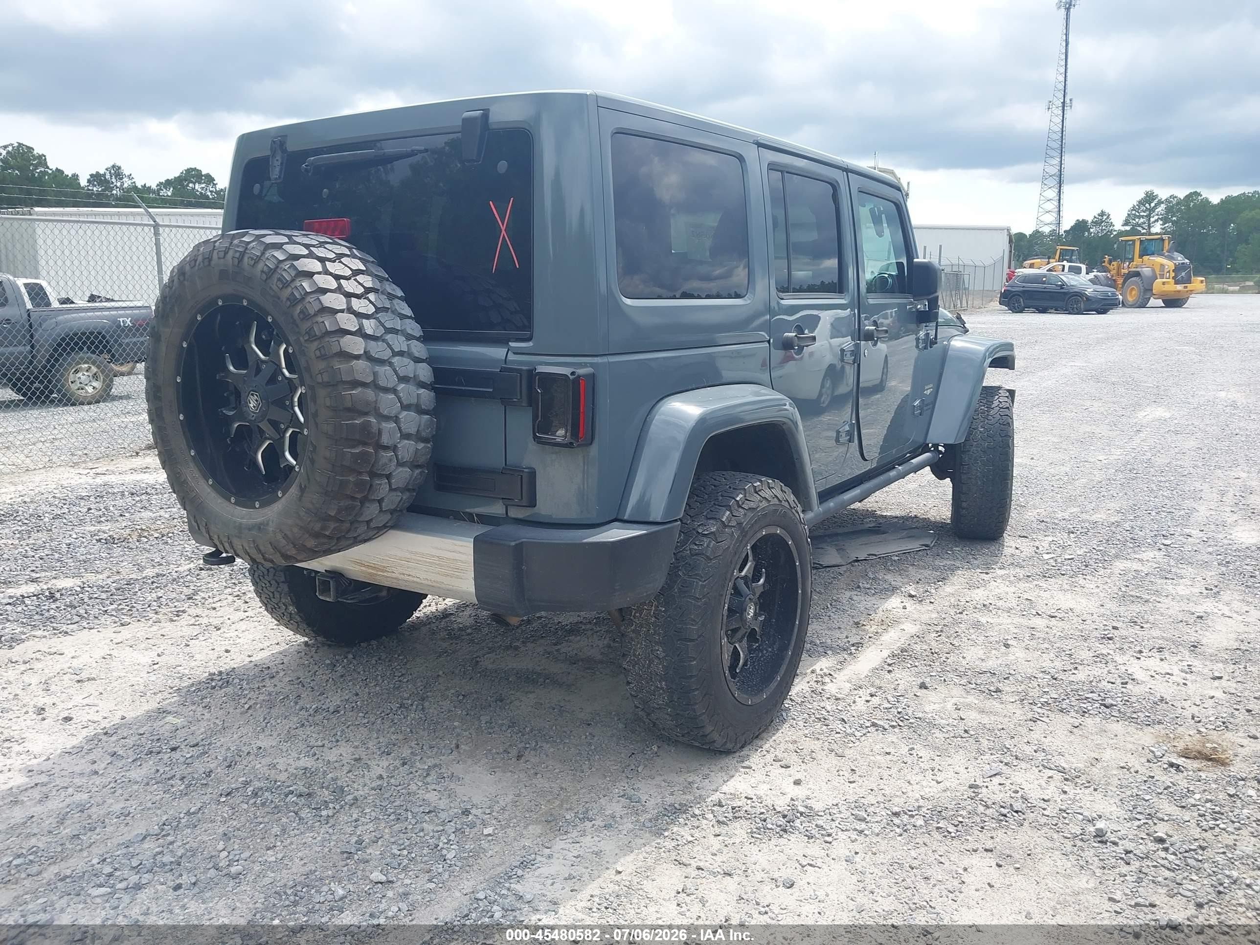 2015 Jeep Wrangler Unlimited Sahara Gray vin: 1C4BJWEG0FL704222