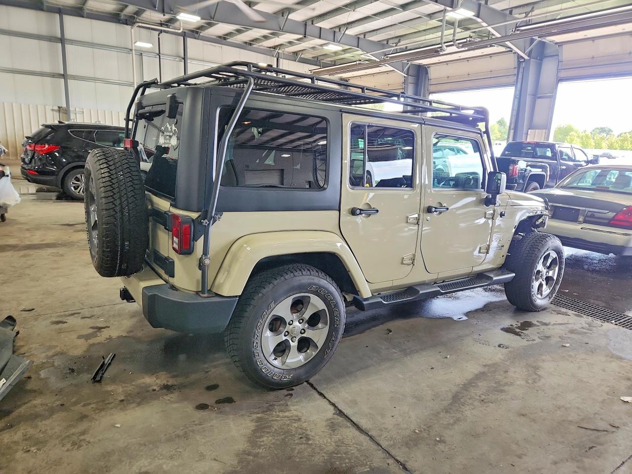 2017 Jeep Wrangler Unlimited Sahara Beige vin: 1C4BJWEG0HL589236