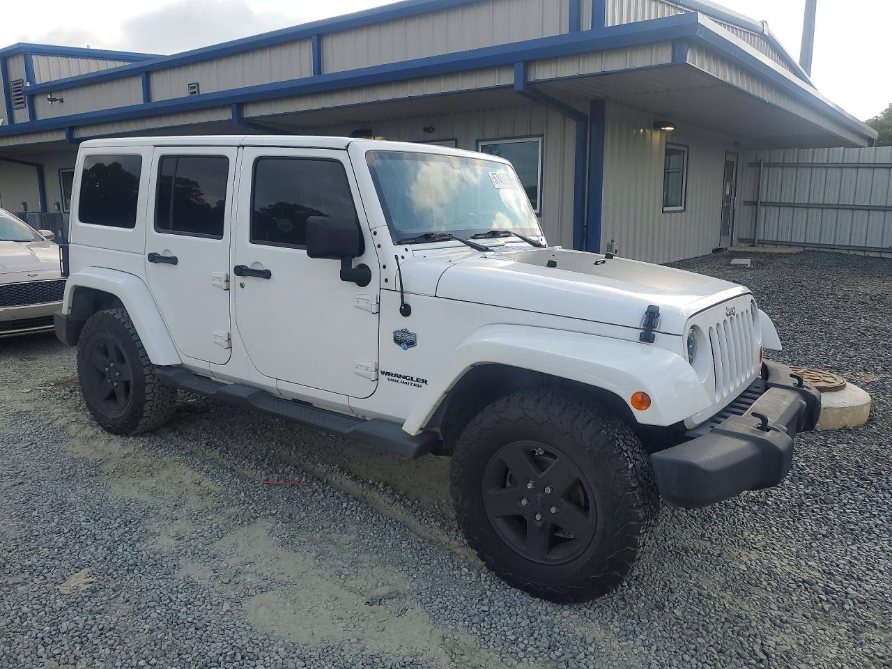 2012 Jeep Wrangler Unlimited Sahara White vin: 1C4BJWEG1CL169218