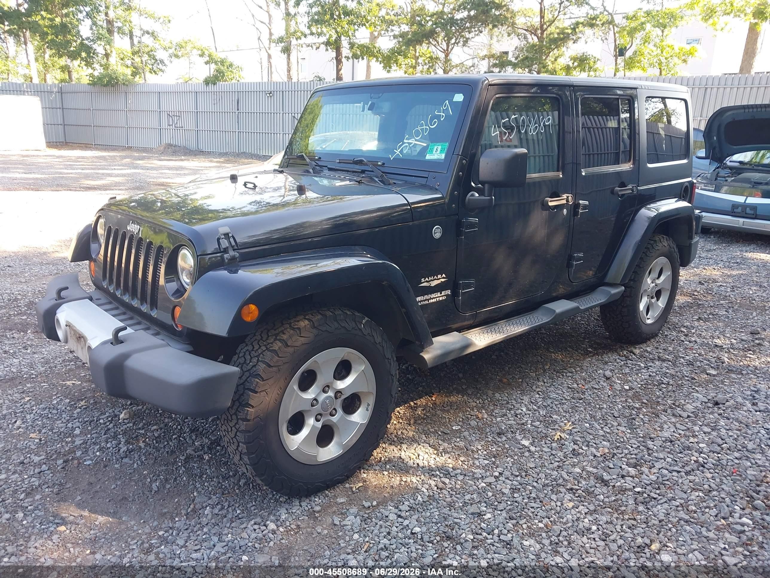 2013 Jeep Wrangler Unlimited Sahara Black vin: 1C4BJWEG1DL501207