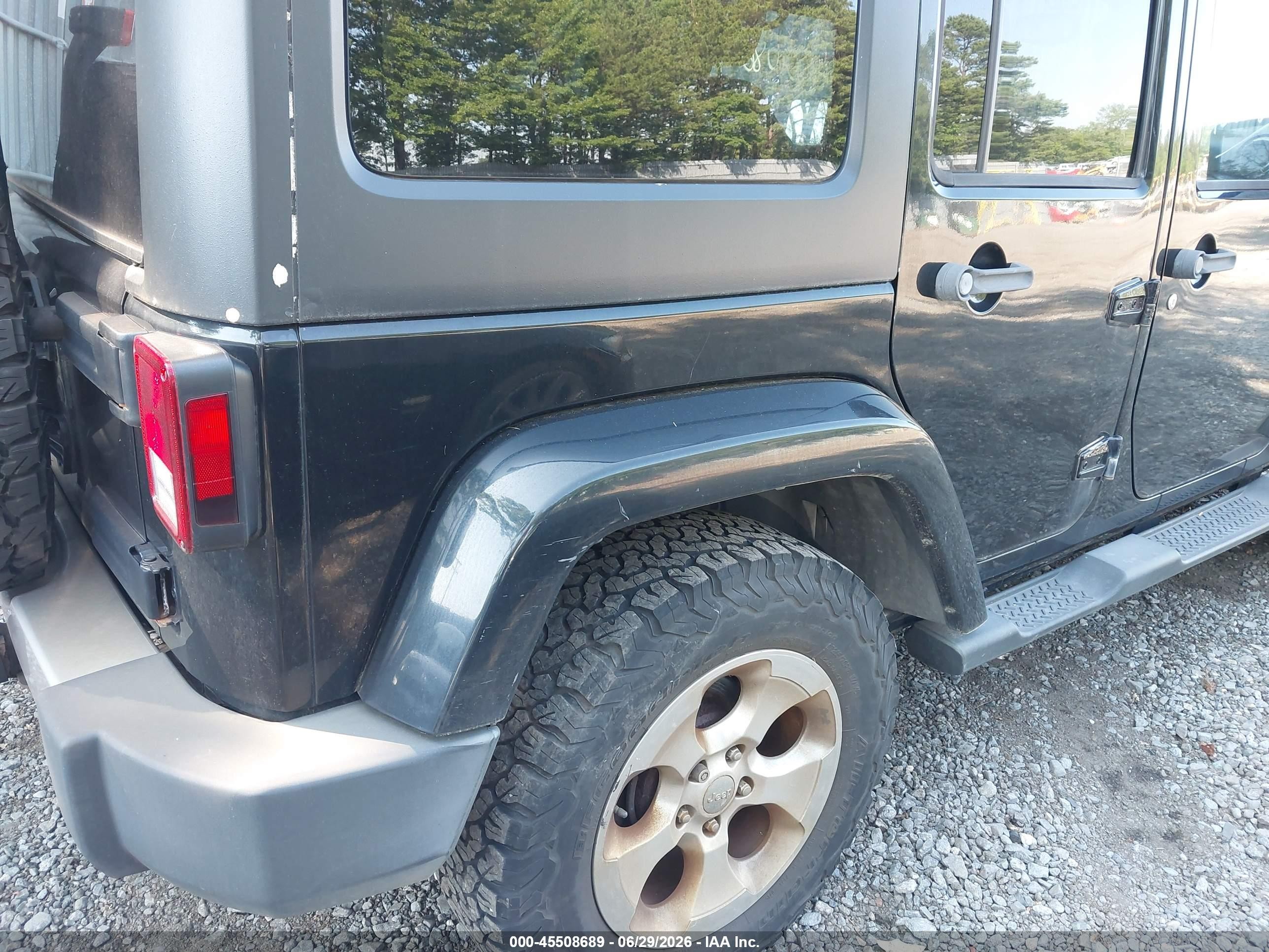 2013 Jeep Wrangler Unlimited Sahara Black vin: 1C4BJWEG1DL501207