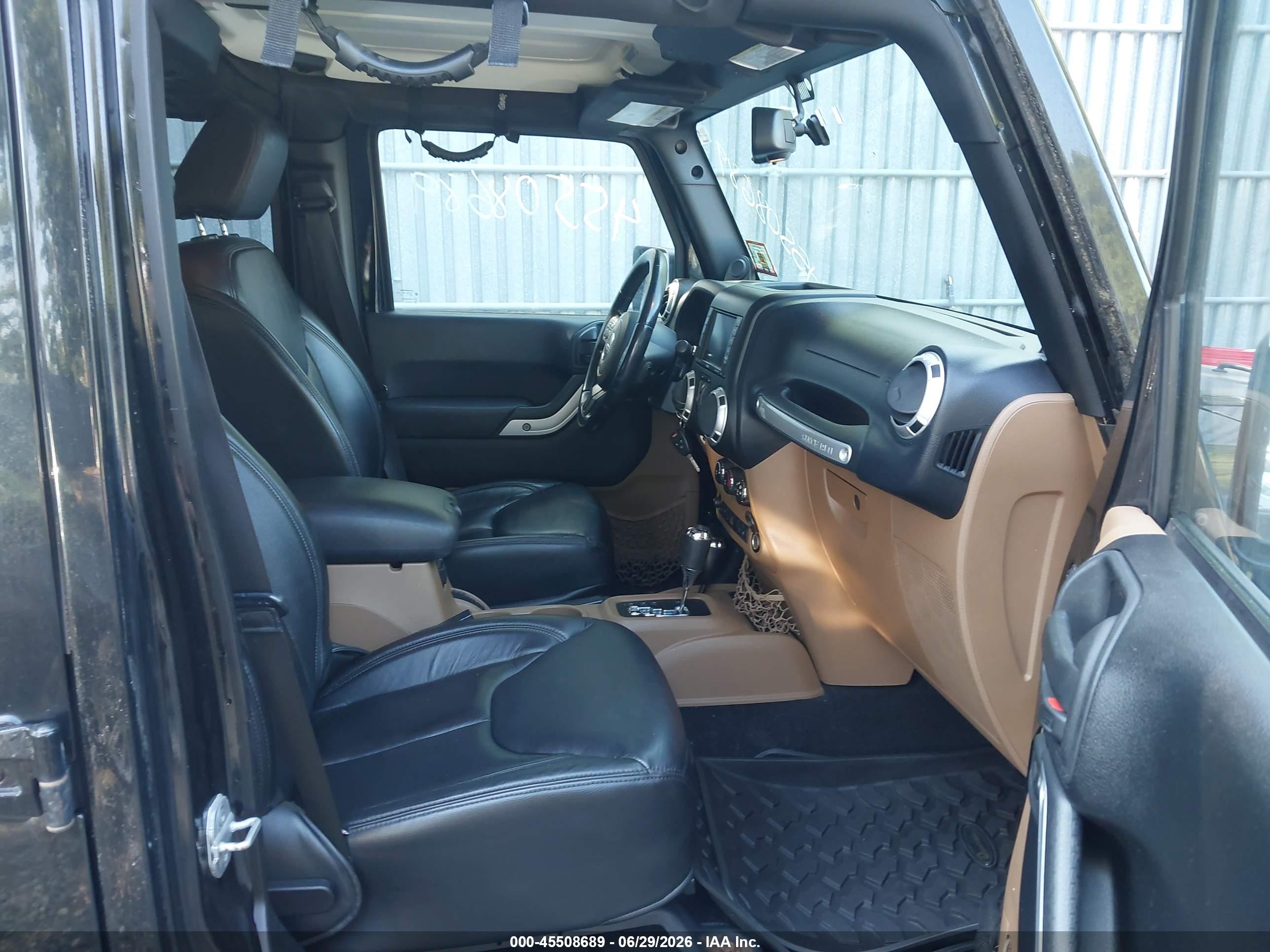 2013 Jeep Wrangler Unlimited Sahara Black vin: 1C4BJWEG1DL501207