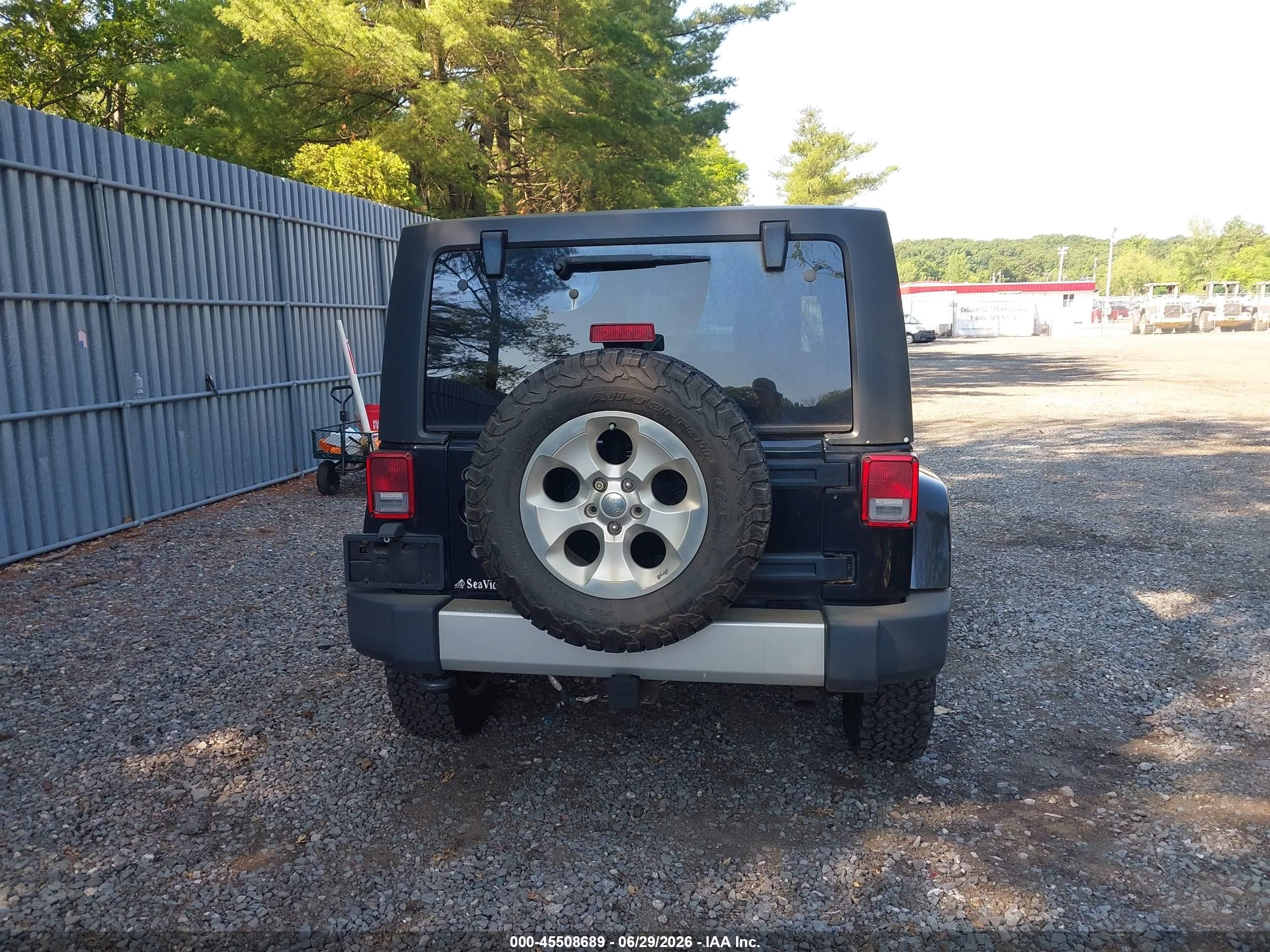 2013 Jeep Wrangler Unlimited Sahara Black vin: 1C4BJWEG1DL501207
