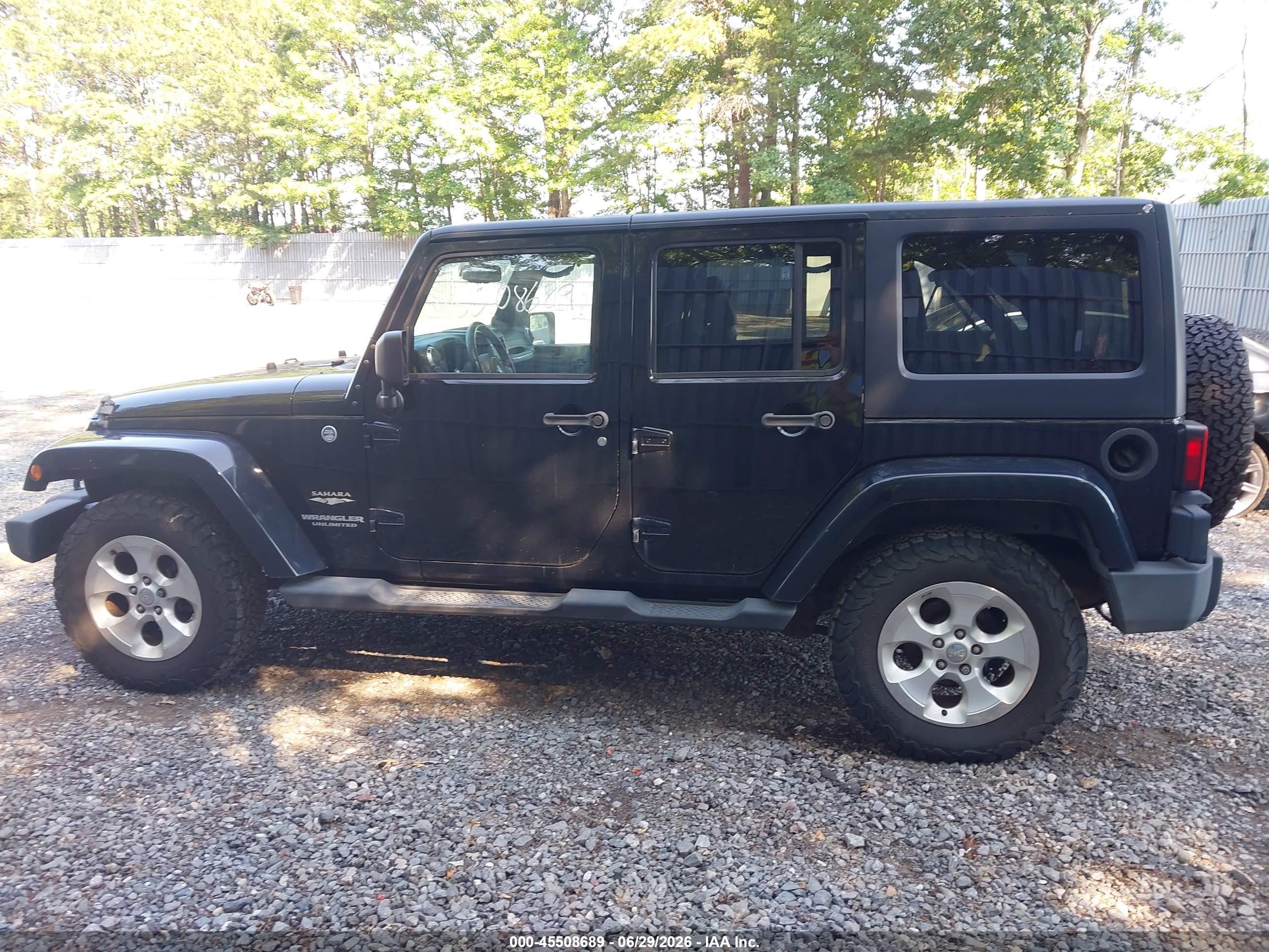 2013 Jeep Wrangler Unlimited Sahara Black vin: 1C4BJWEG1DL501207