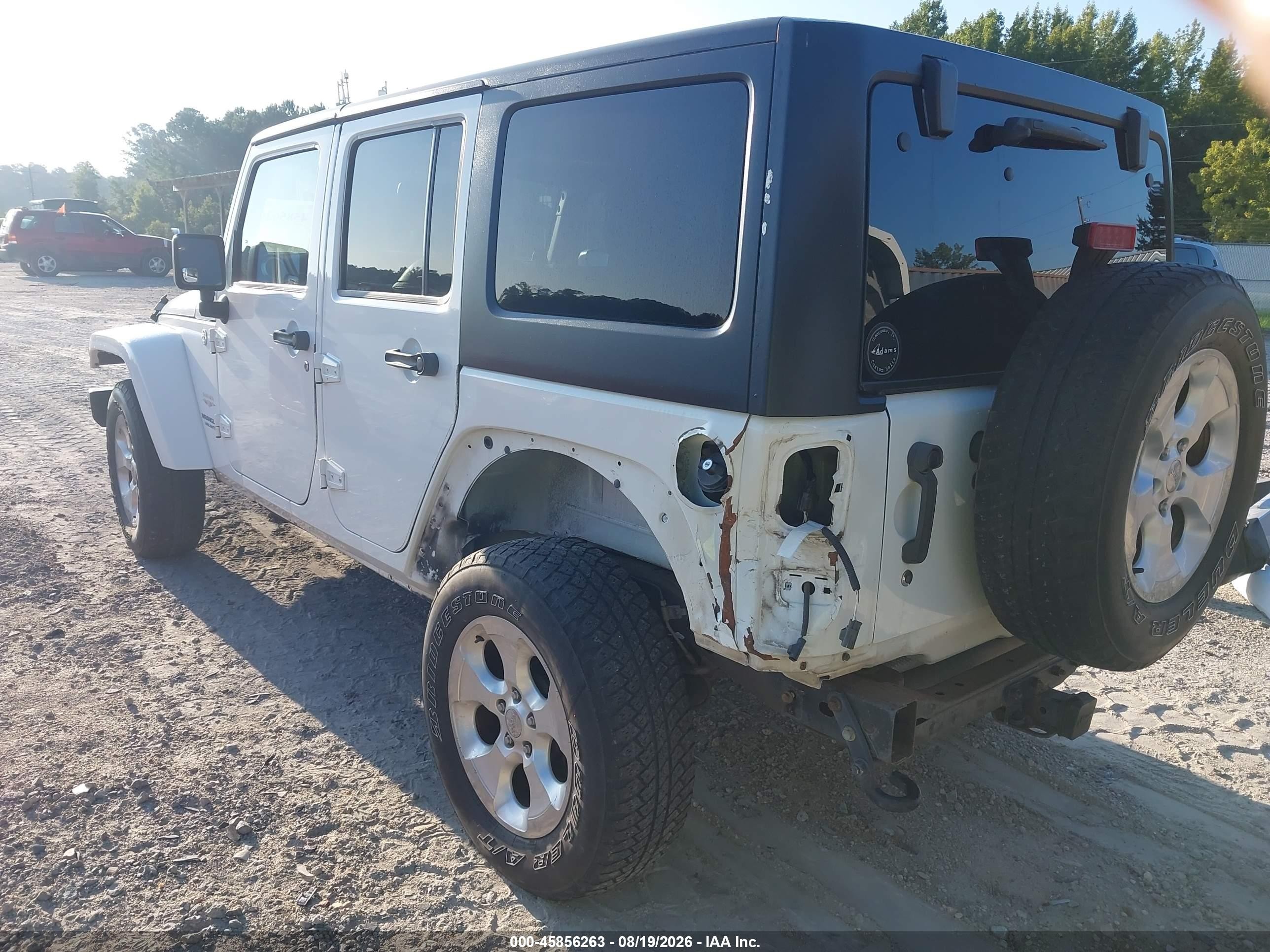 2013 Jeep Wrangler Unlimited Sahara White vin: 1C4BJWEG1DL530612