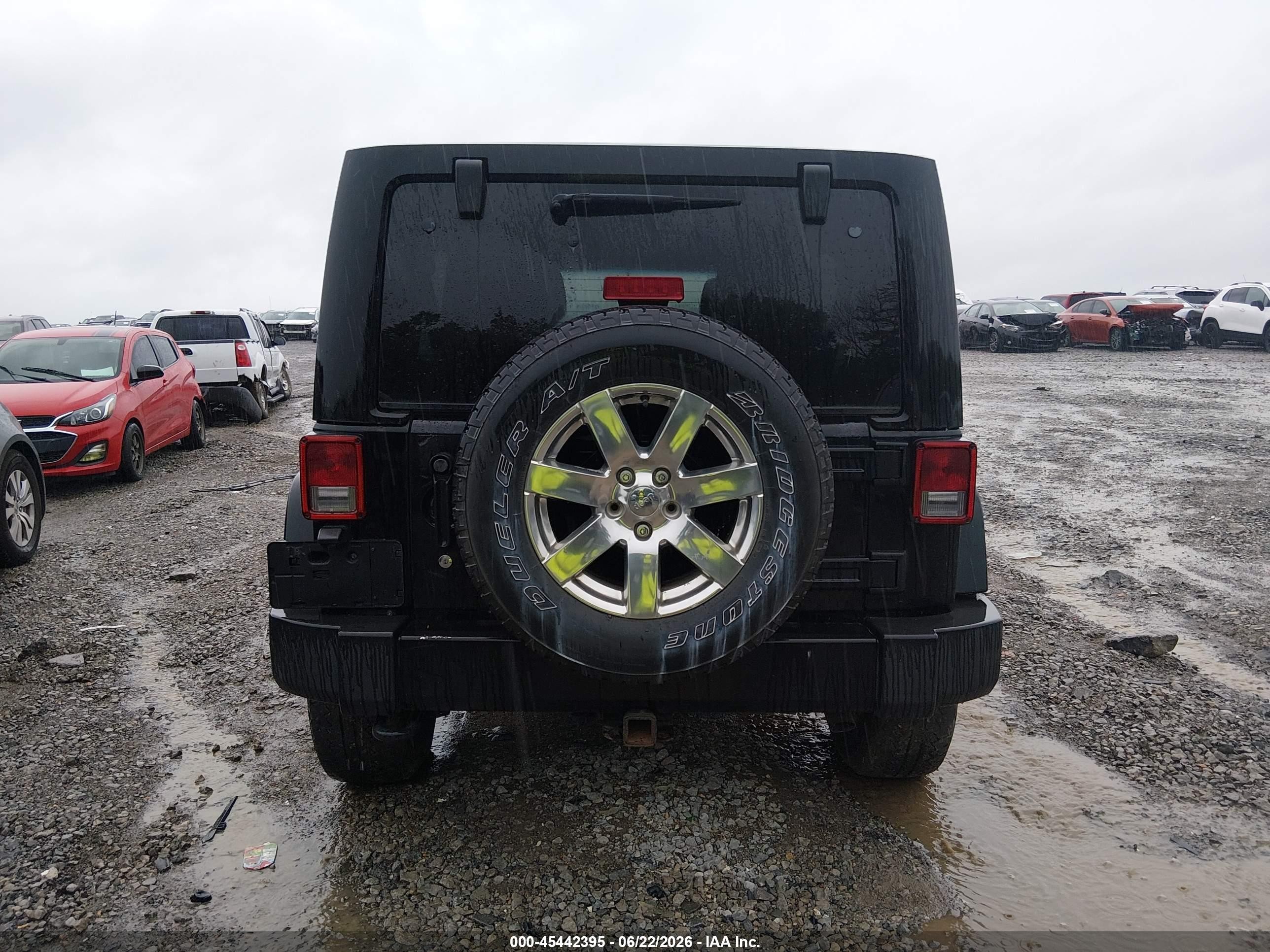 2013 Jeep Wrangler Unlimited Sahara Black vin: 1C4BJWEG1DL624957