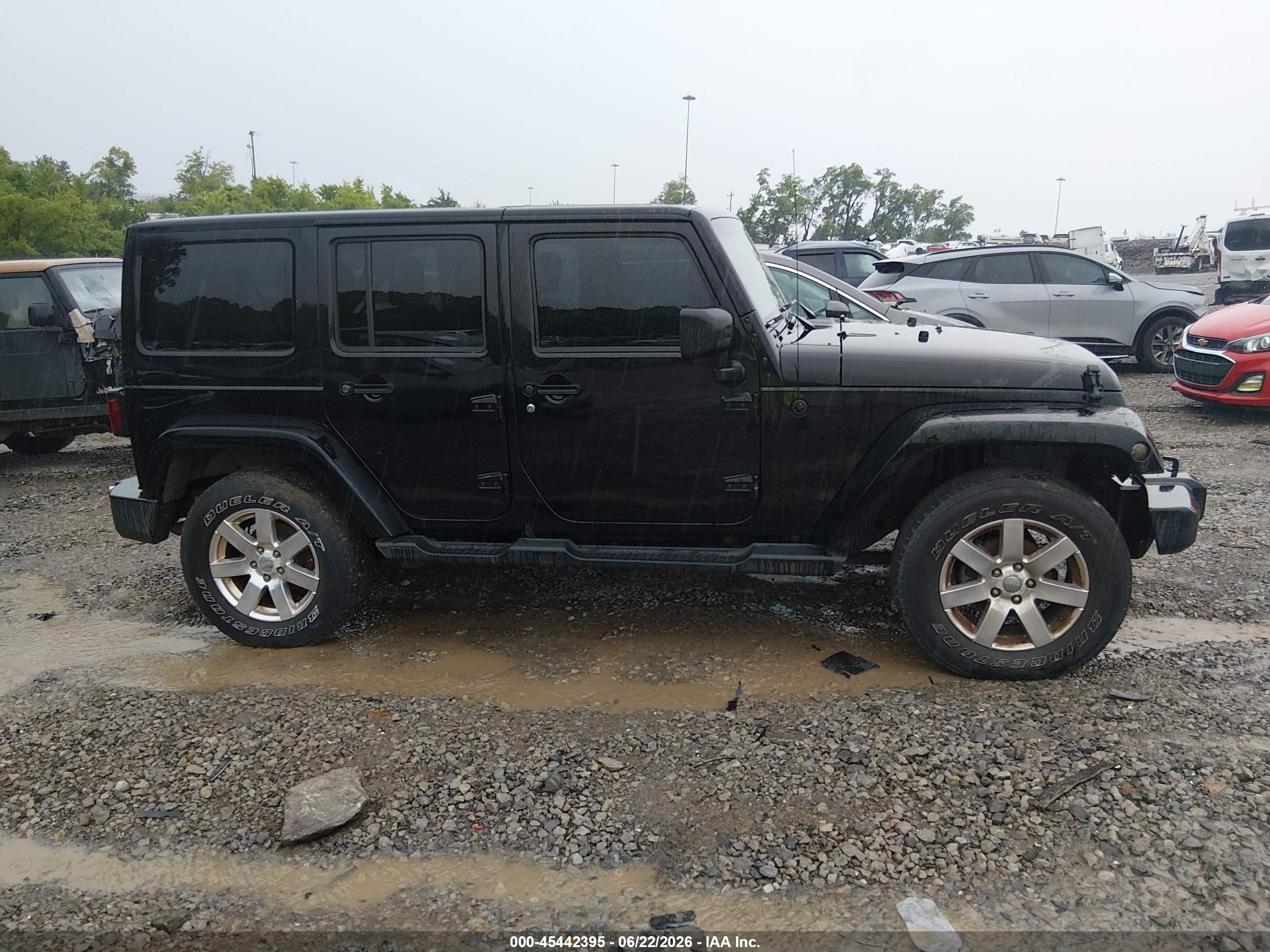 2013 Jeep Wrangler Unlimited Sahara Black vin: 1C4BJWEG1DL624957