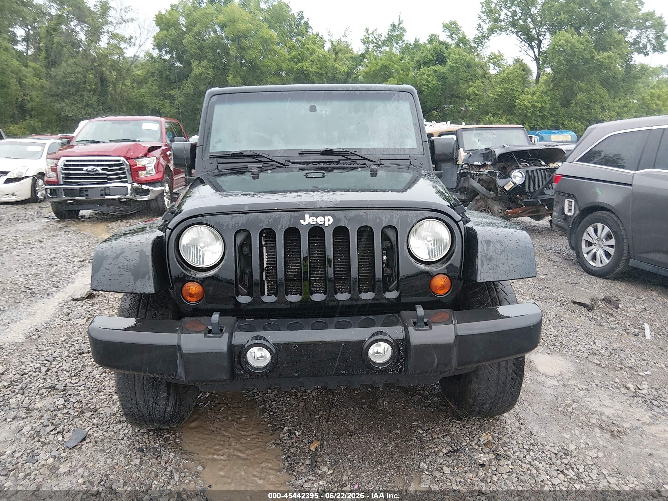 2013 Jeep Wrangler Unlimited Sahara Black vin: 1C4BJWEG1DL624957