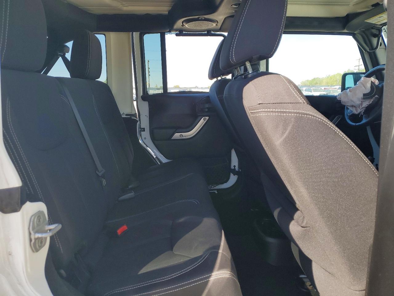 2013 Jeep Wrangler Unlimited Sahara Белый vin: 1C4BJWEG1DL641516