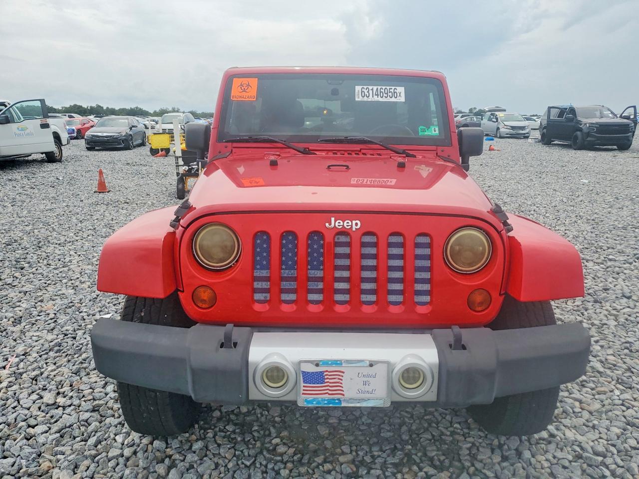 2013 Jeep Wrangler Unlimited Sahara Red vin: 1C4BJWEG1DL675231