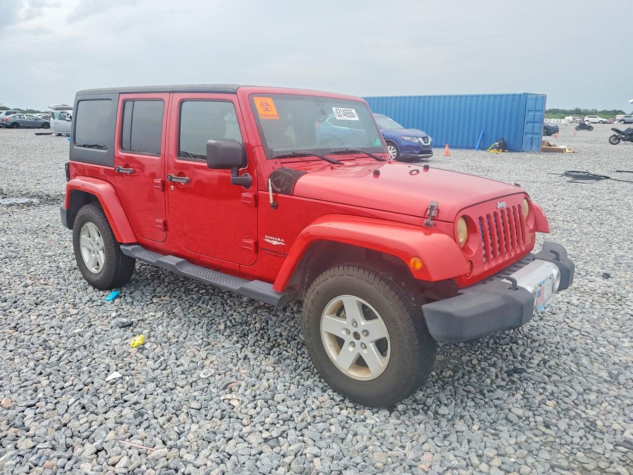 2013 Jeep Wrangler Unlimited Sahara Red vin: 1C4BJWEG1DL675231