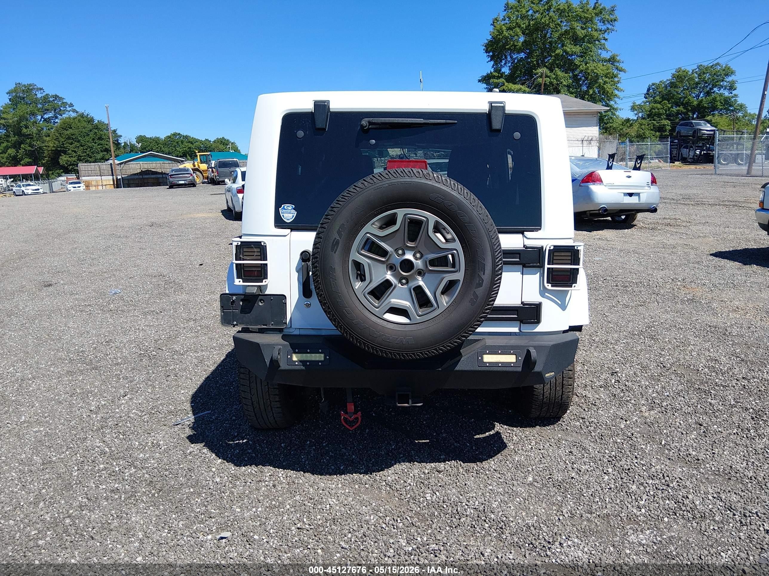 2013 Jeep Wrangler Unlimited Sahara White vin: 1C4BJWEG1DL677514