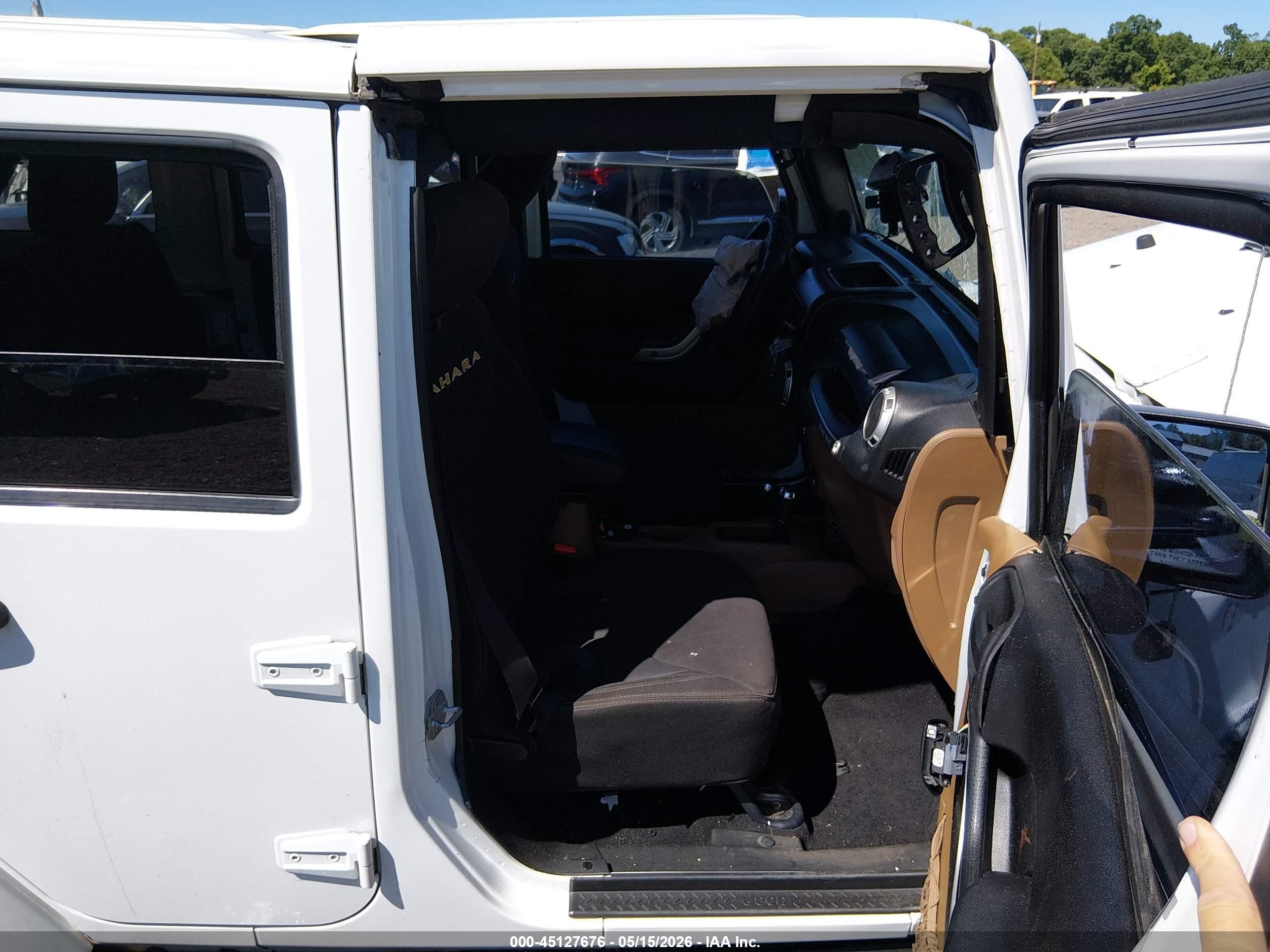 2013 Jeep Wrangler Unlimited Sahara White vin: 1C4BJWEG1DL677514
