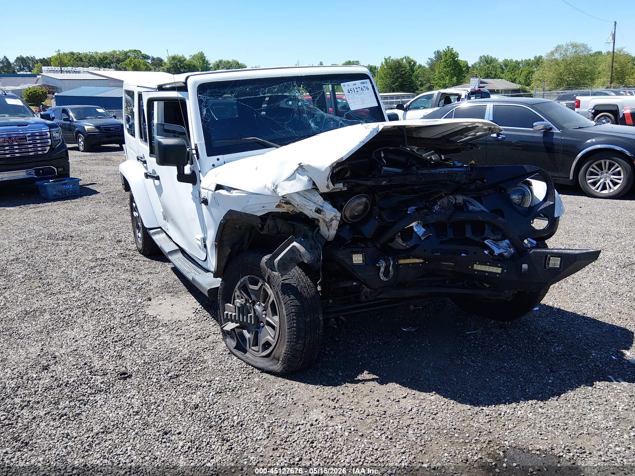 2013 Jeep Wrangler Unlimited Sahara White vin: 1C4BJWEG1DL677514