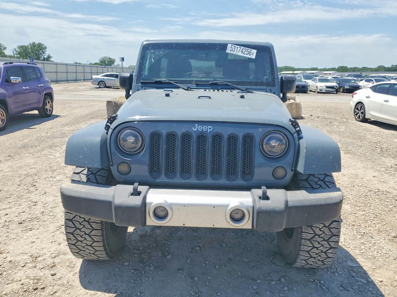 2014 Jeep Wrangler Unlimited Sahara Gray vin: 1C4BJWEG1EL106199