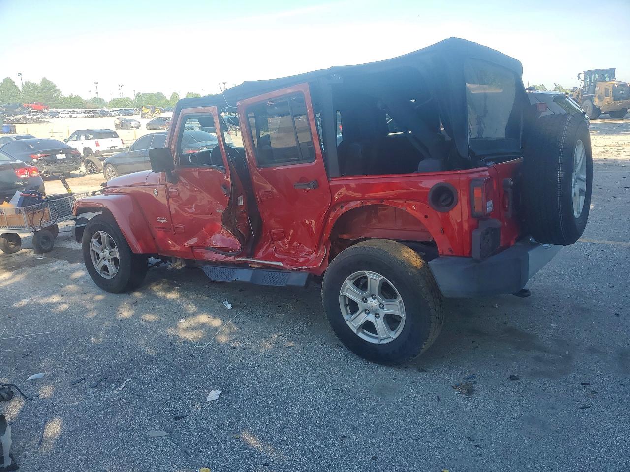 2014 Jeep Wrangler Unlimited Sahara Red vin: 1C4BJWEG1EL132267