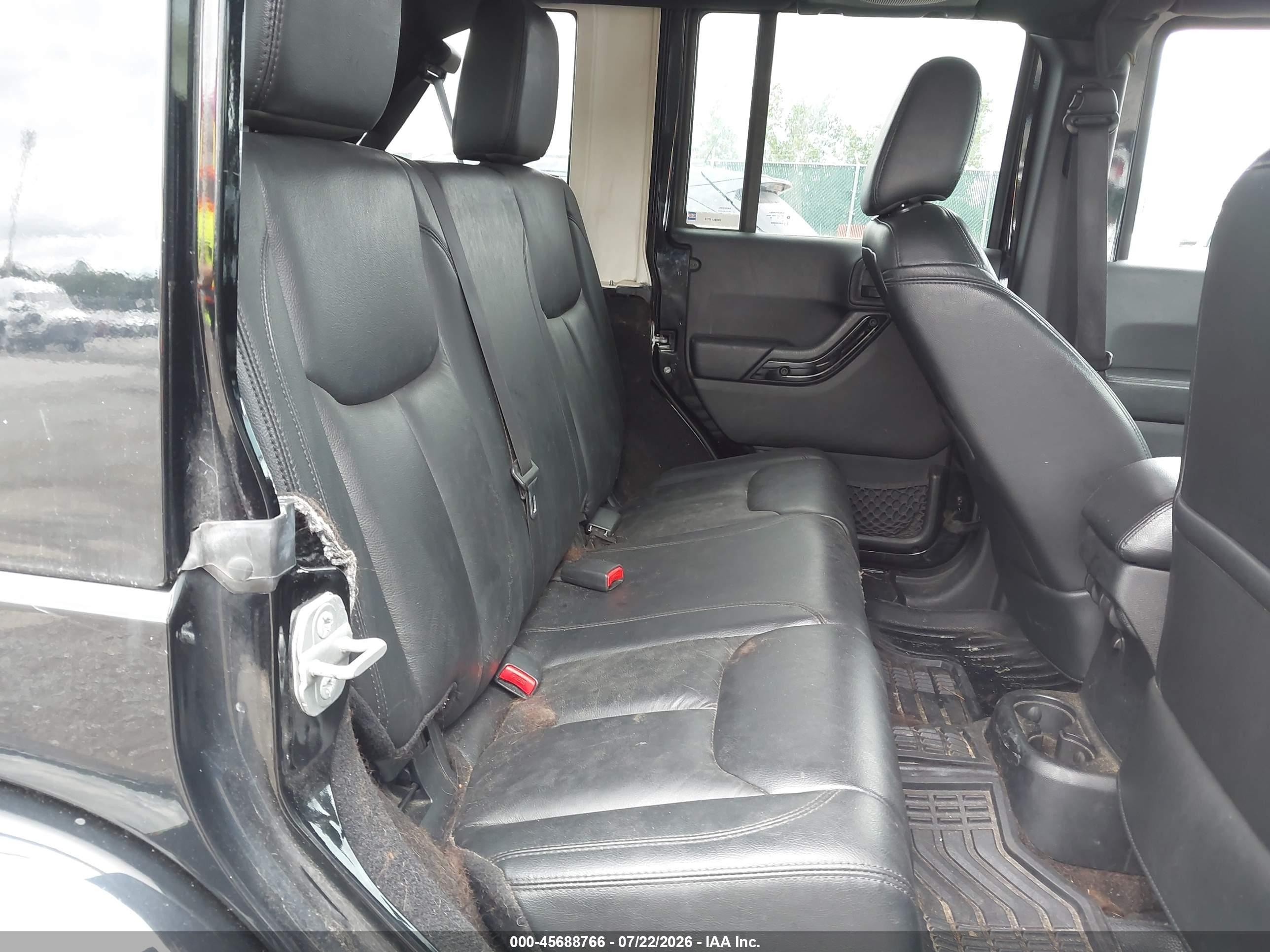 2014 Jeep Wrangler Unlimited Sahara Black vin: 1C4BJWEG1EL263277