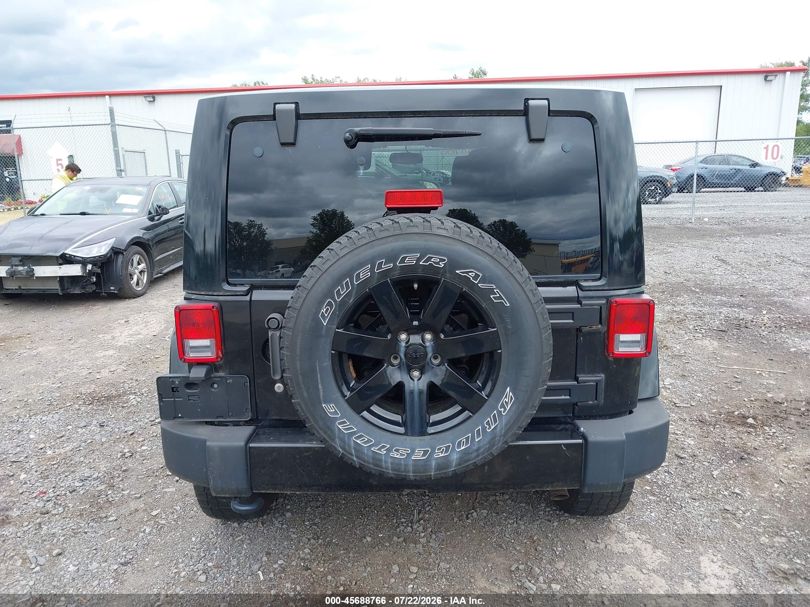 2014 Jeep Wrangler Unlimited Sahara Black vin: 1C4BJWEG1EL263277