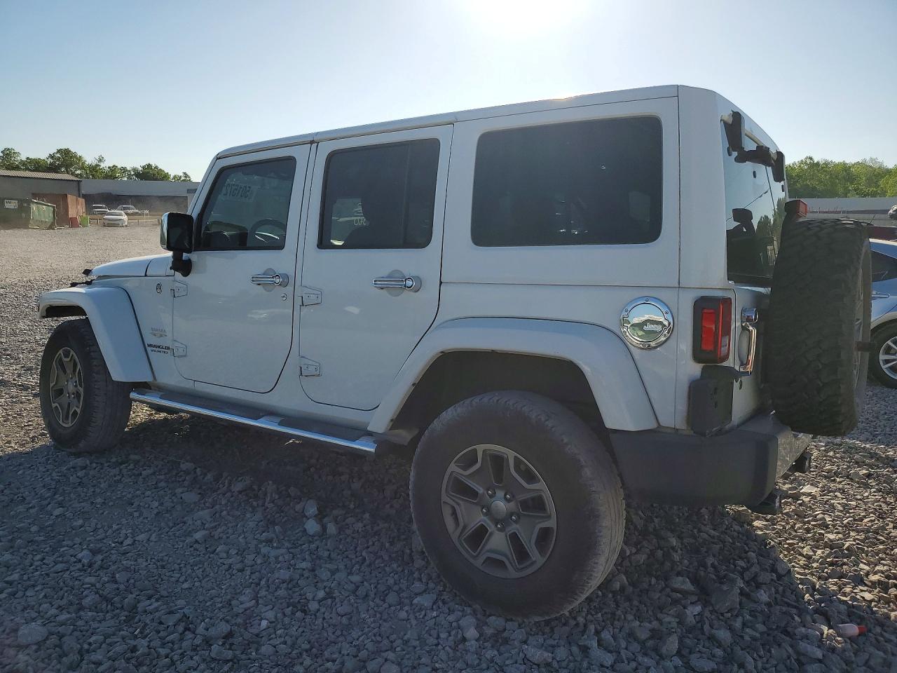 2014 Jeep Wrangler Unlimited Sahara White vin: 1C4BJWEG1EL291063