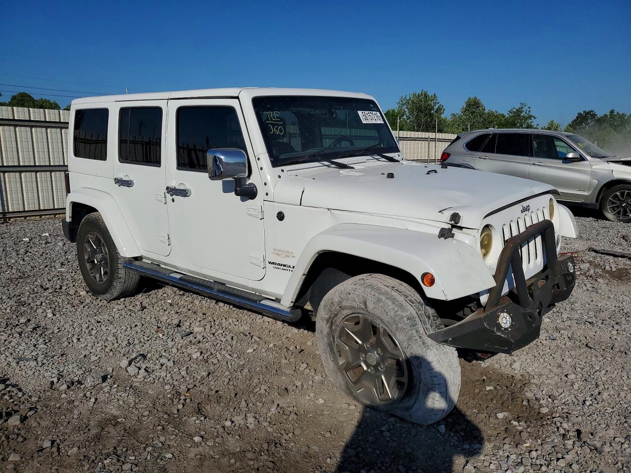 2014 Jeep Wrangler Unlimited Sahara White vin: 1C4BJWEG1EL291063