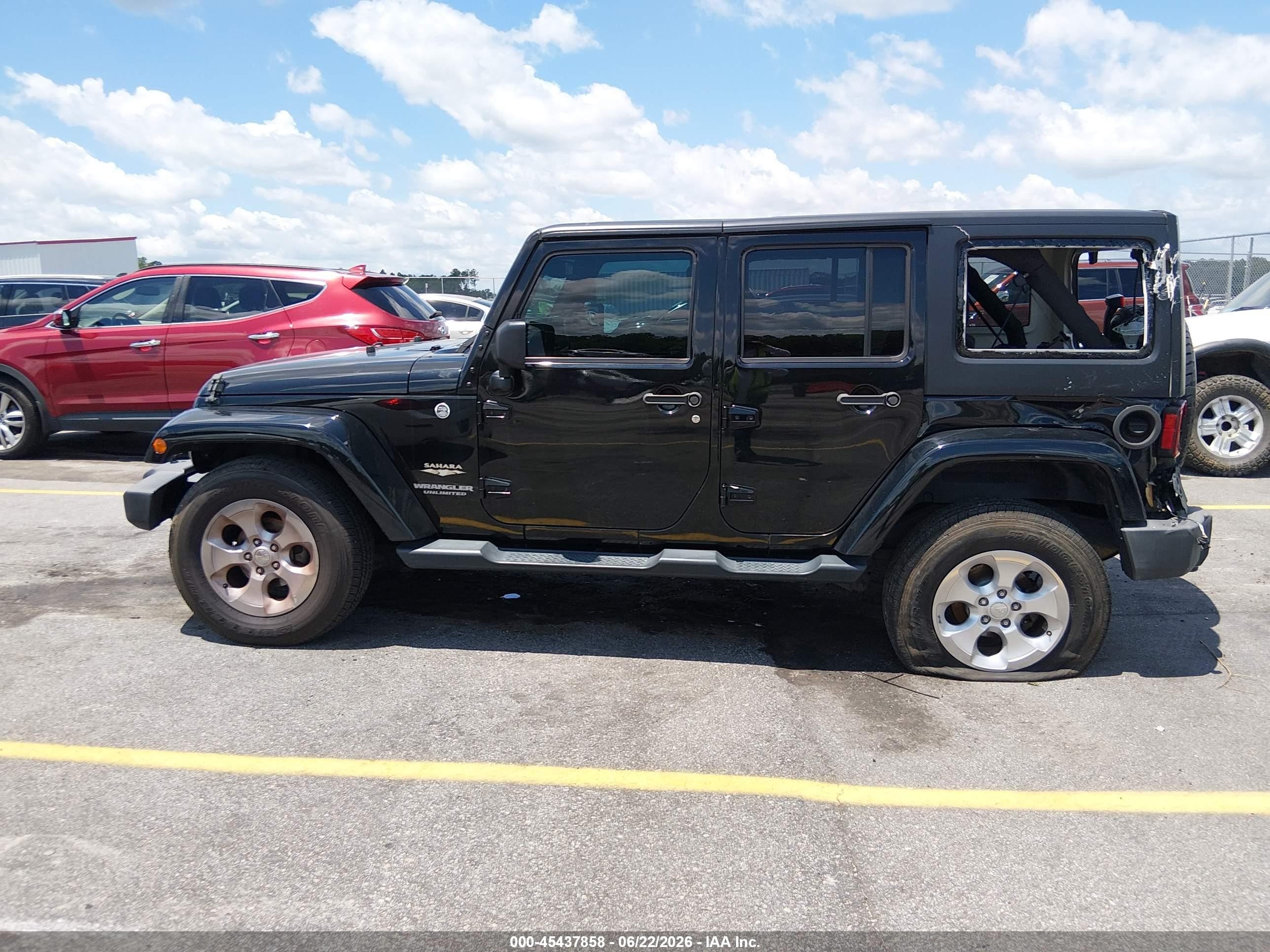 2015 Jeep Wrangler Unlimited Sahara Черный vin: 1C4BJWEG1FL559157