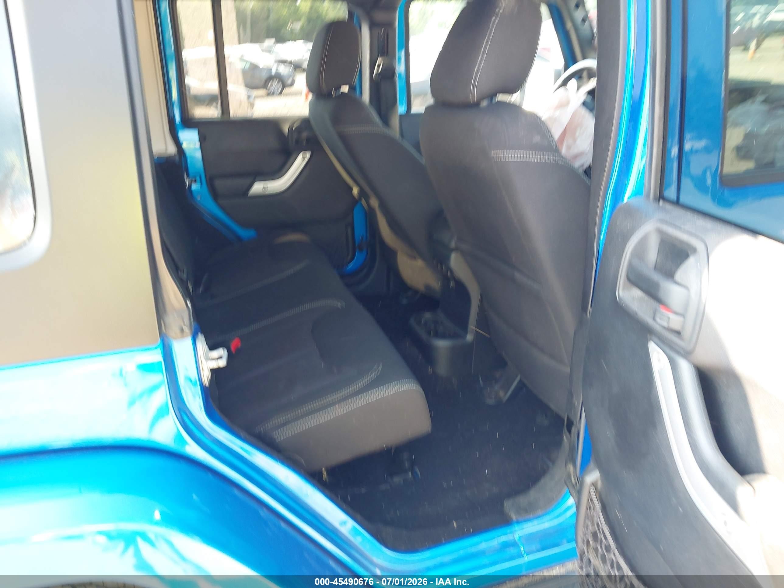 2015 Jeep Wrangler Unlimited Sahara Blue vin: 1C4BJWEG1FL678620