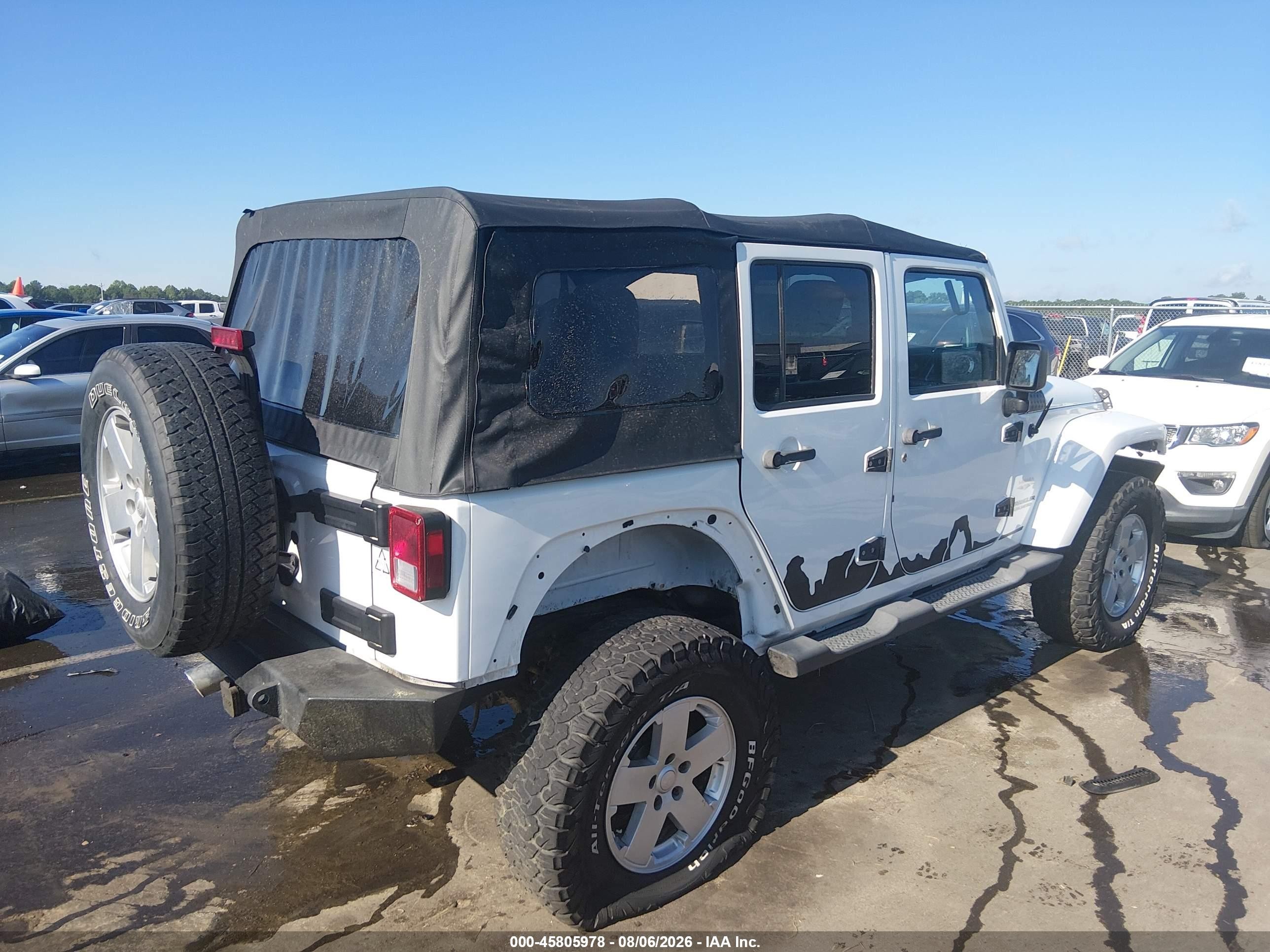 2012 Jeep Wrangler Unlimited Sahara Белый vin: 1C4BJWEG2CL182088