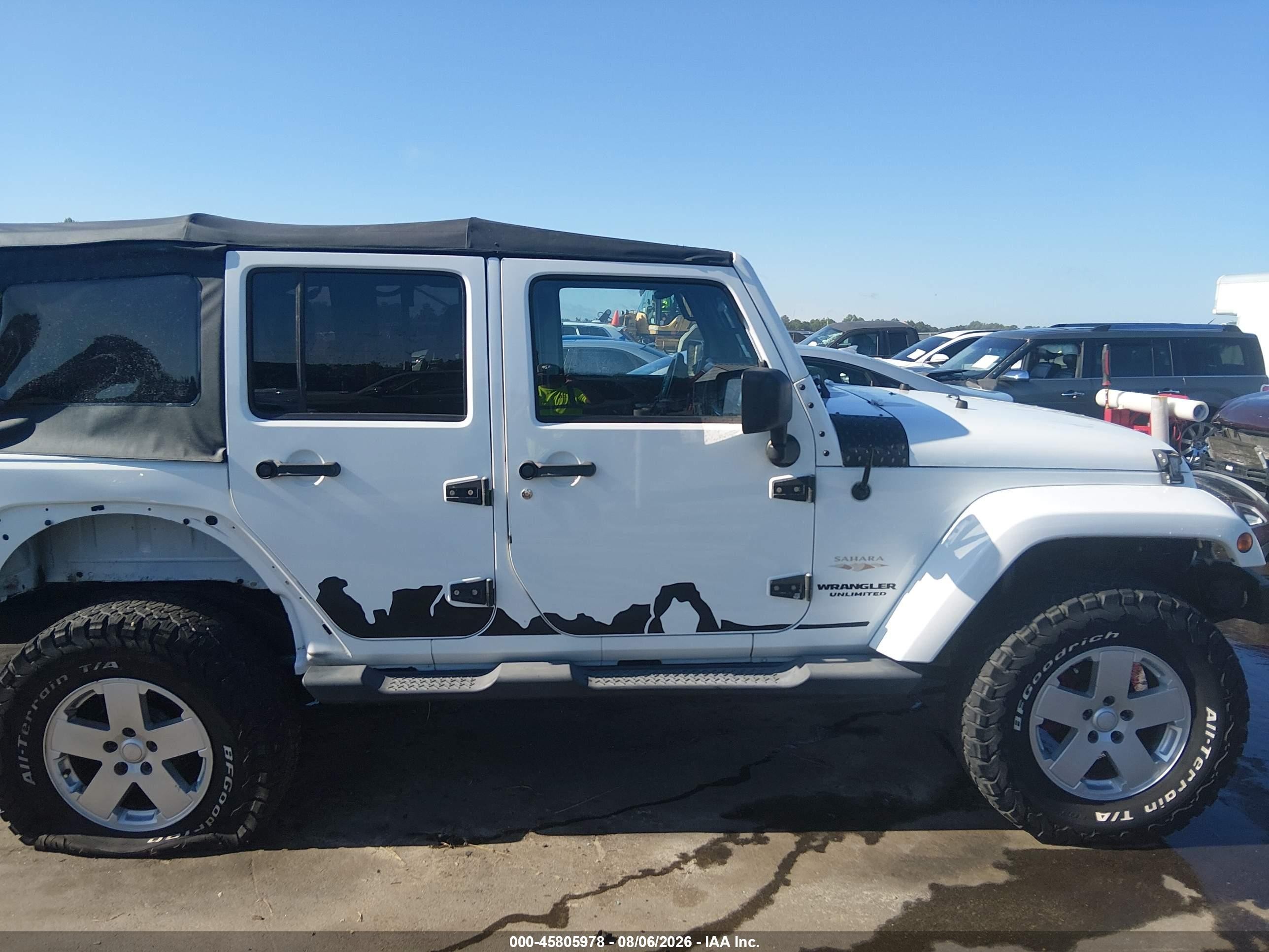 2012 Jeep Wrangler Unlimited Sahara Белый vin: 1C4BJWEG2CL182088
