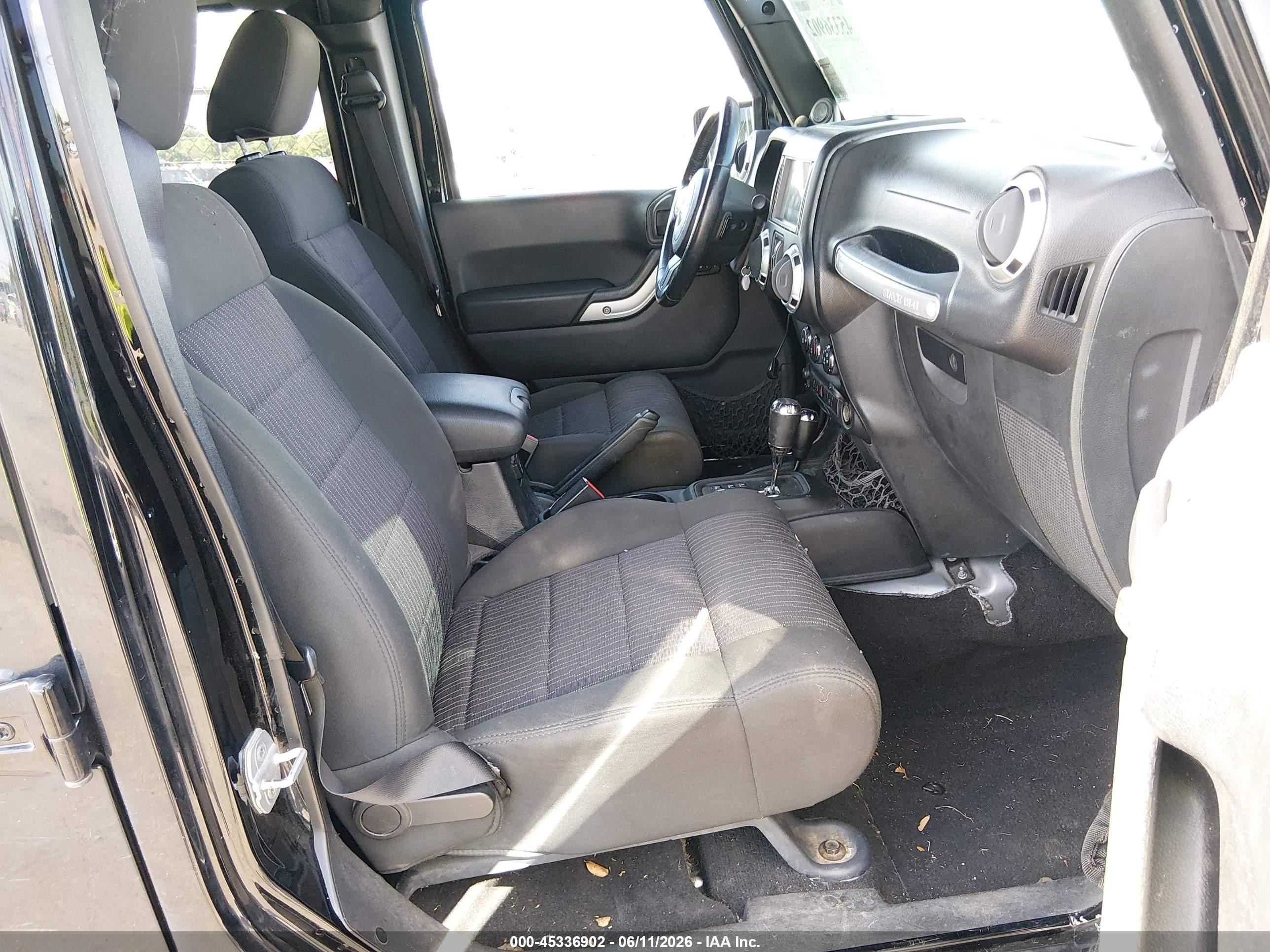 2012 Jeep Wrangler Unlimited Sahara Black vin: 1C4BJWEG2CL227935