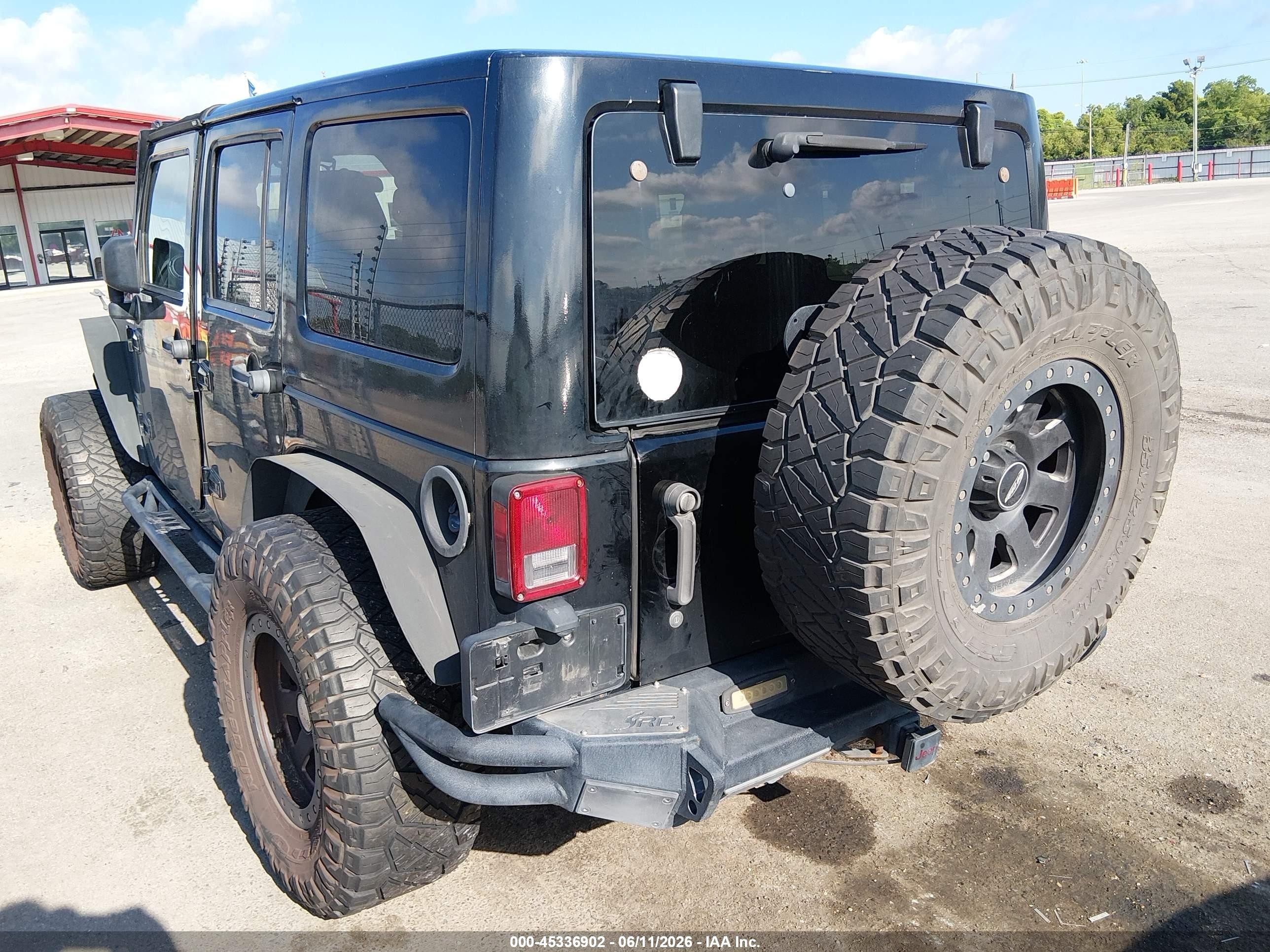 2012 Jeep Wrangler Unlimited Sahara Black vin: 1C4BJWEG2CL227935