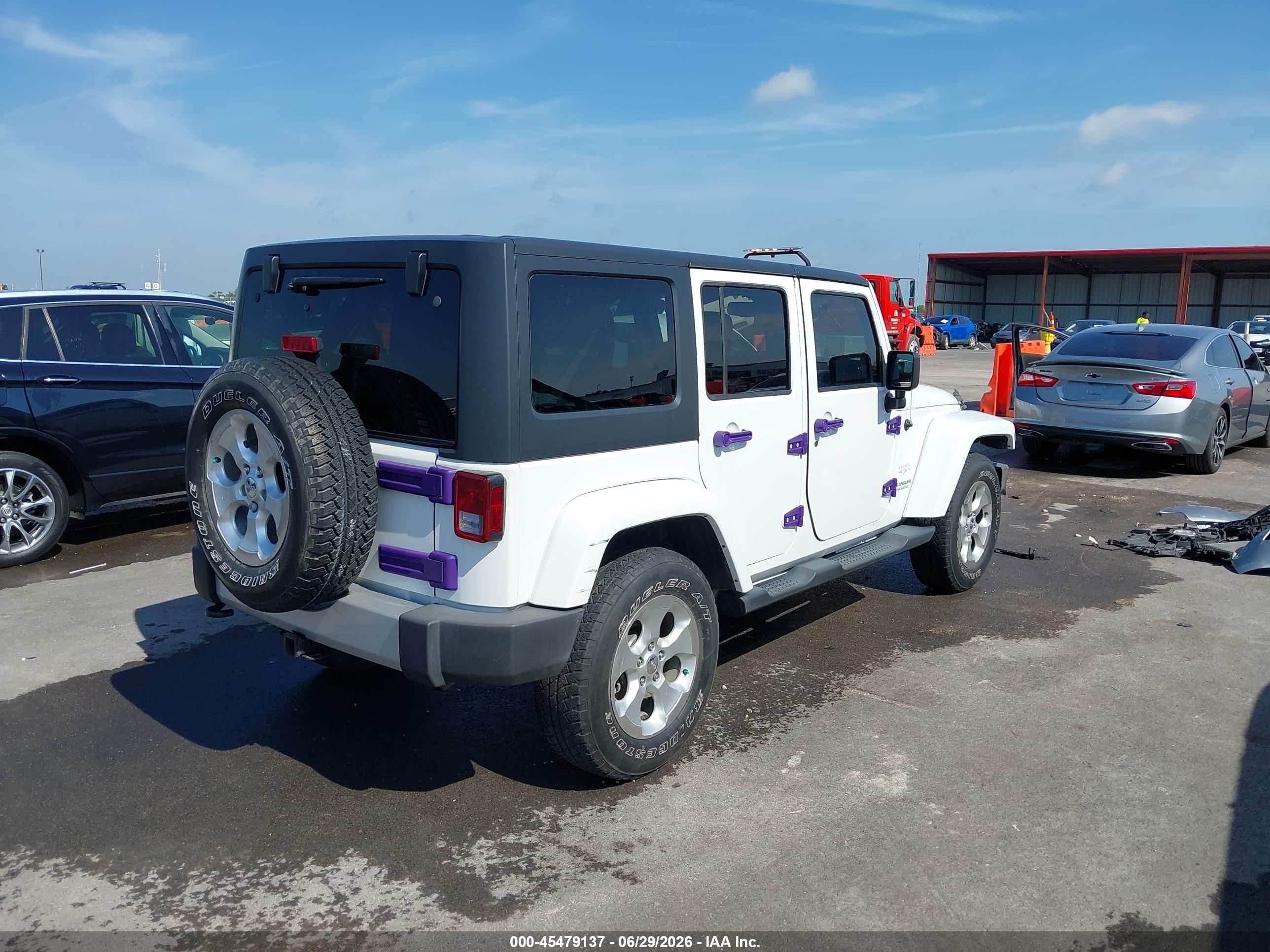 2013 Jeep Wrangler Unlimited Sahara White vin: 1C4BJWEG2DL542087