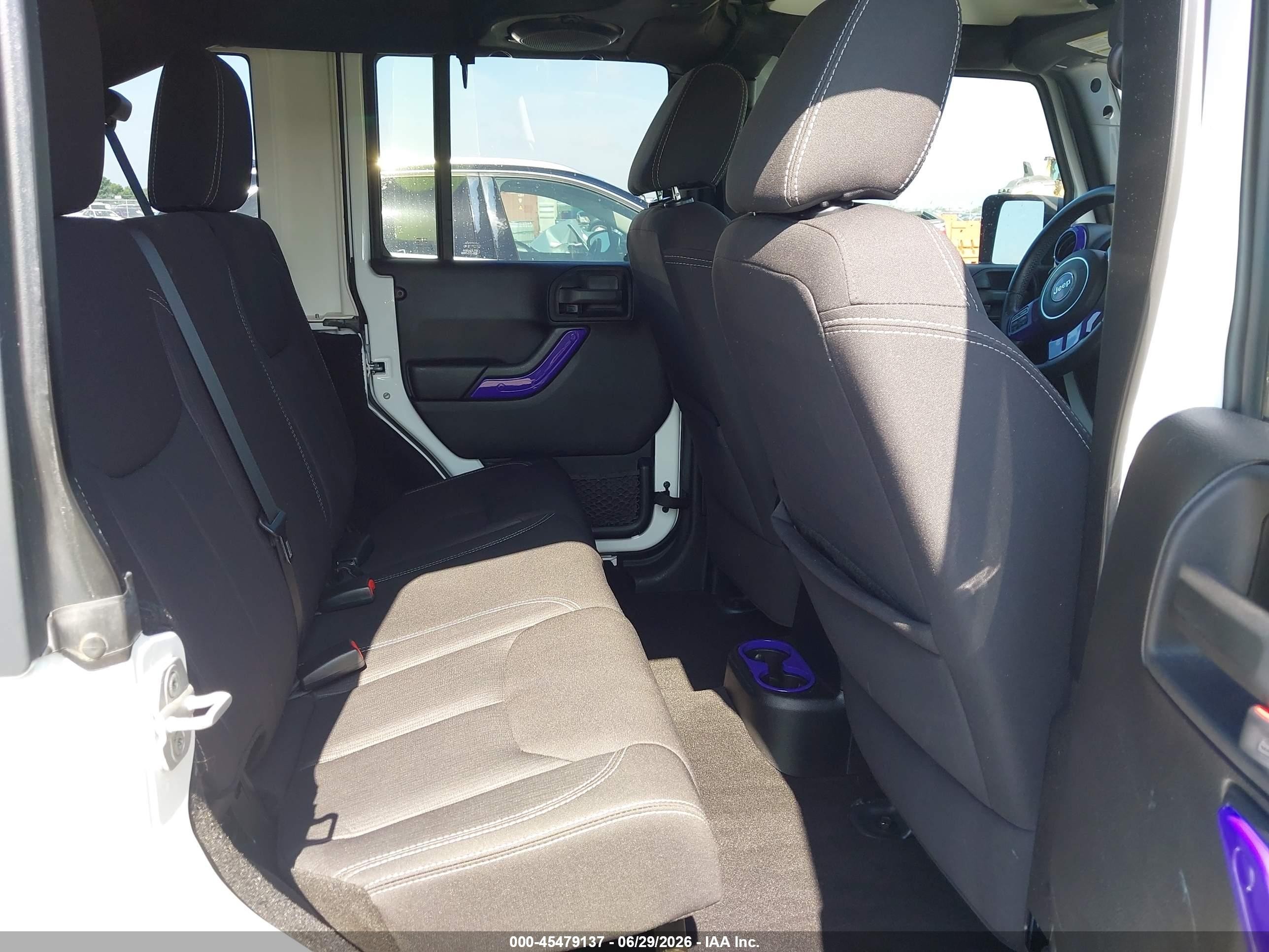 2013 Jeep Wrangler Unlimited Sahara White vin: 1C4BJWEG2DL542087