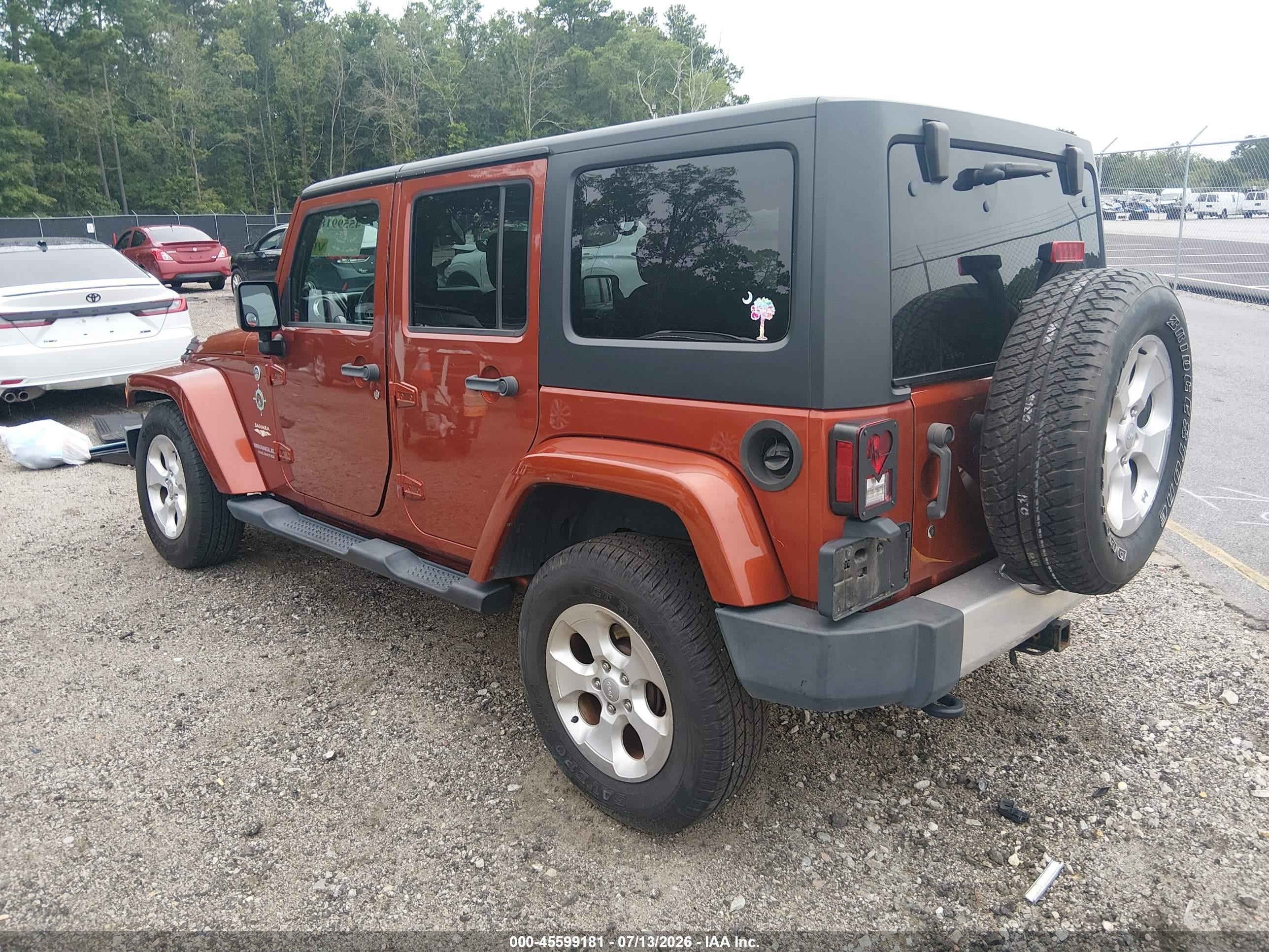 2014 Jeep Wrangler Unlimited Sahara Orange vin: 1C4BJWEG2EL222205