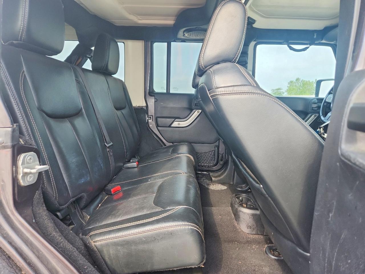 2014 Jeep Wrangler Unlimited Sahara Серый vin: 1C4BJWEG2EL258623