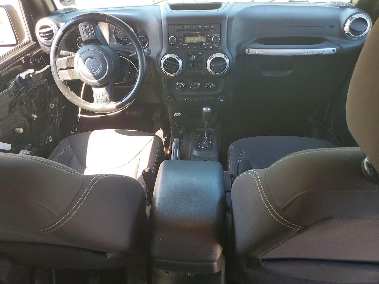 2015 Jeep Wrangler Unlimited Sahara Black vin: 1C4BJWEG2FL560950